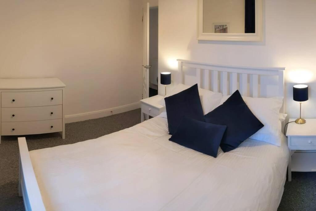 Glenfinnan - Two Bedroom Apartment view 3