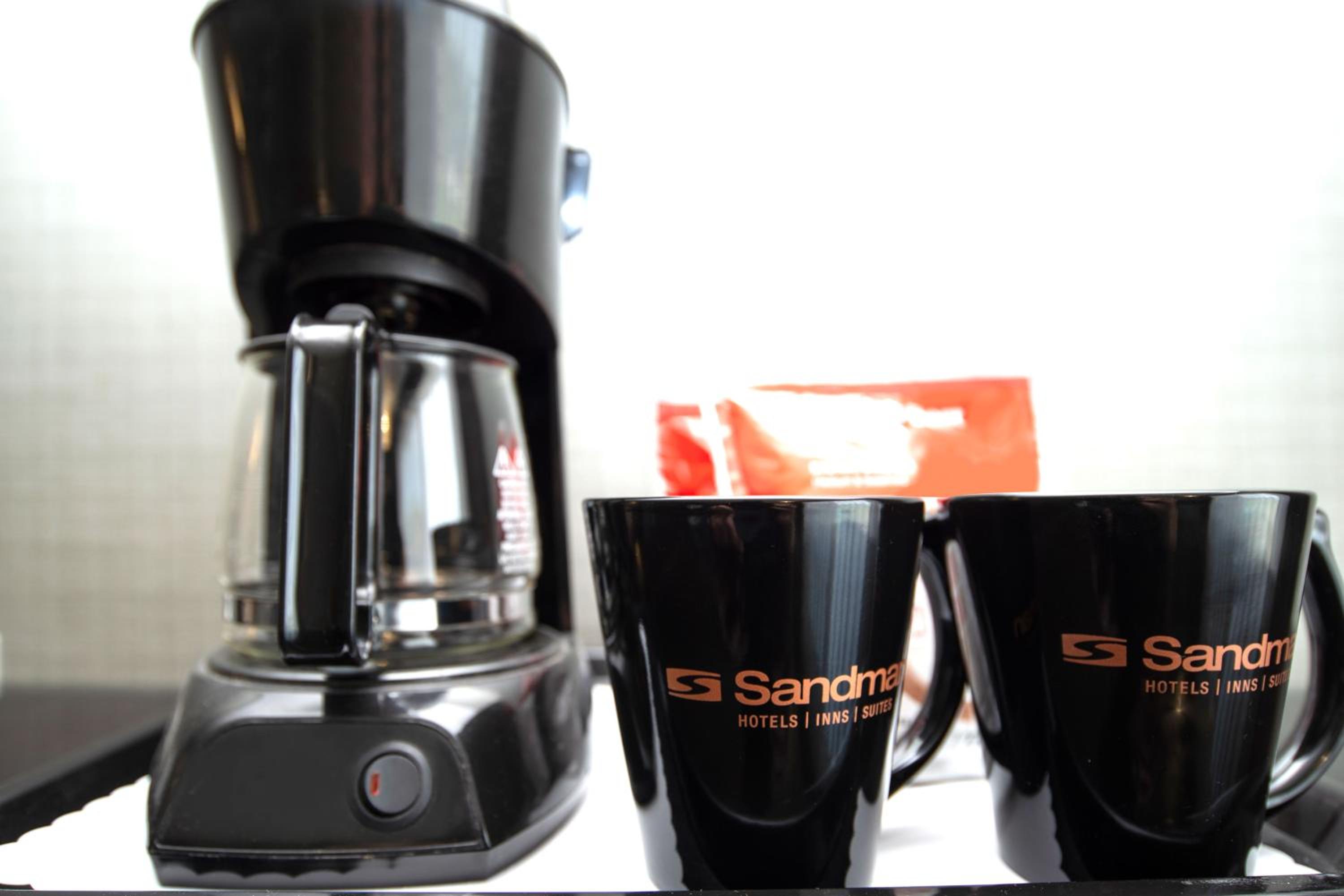 Vernon Vacations - Sandman Hotel Vernon - Property Image 6