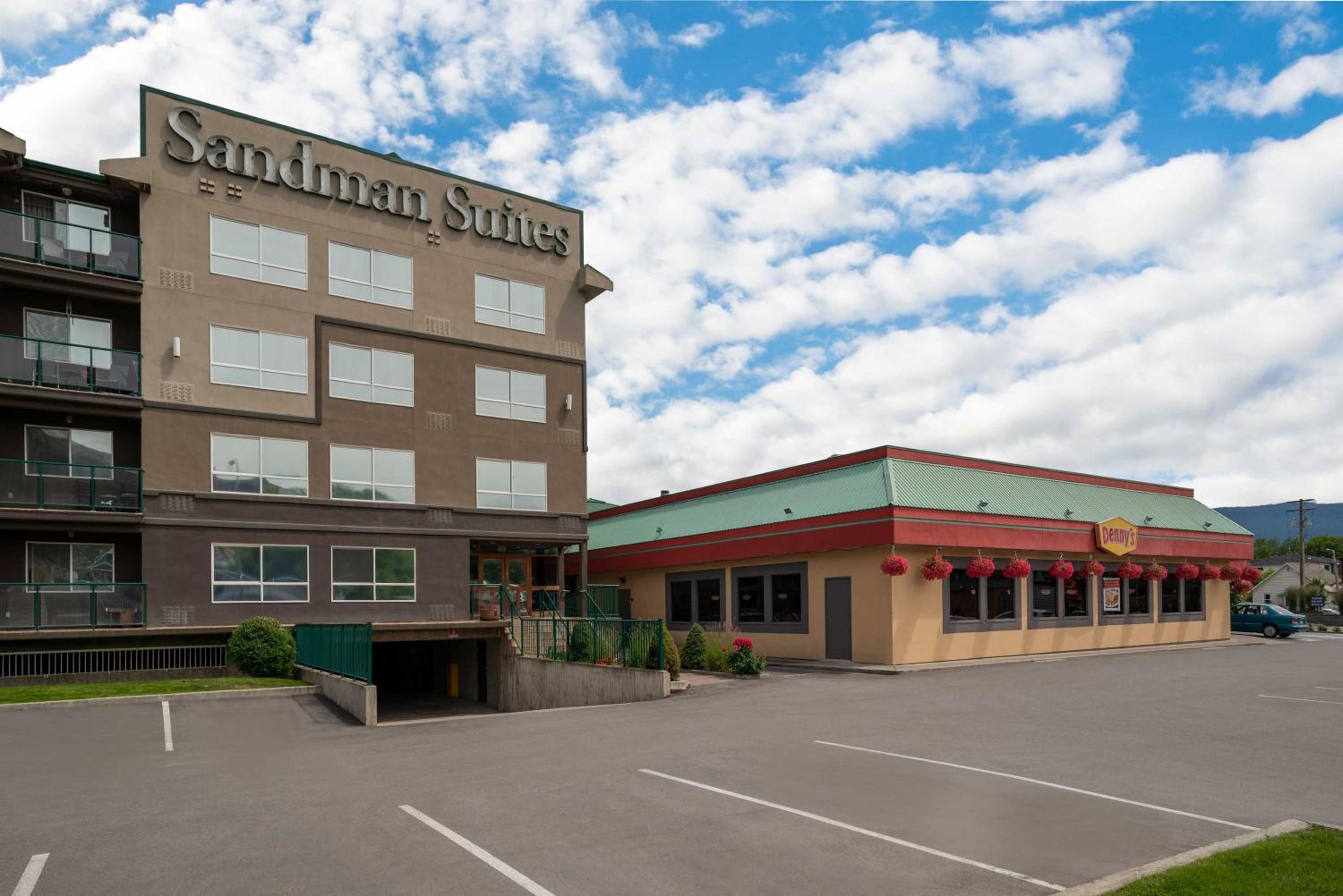 Vernon Vacations - Sandman Hotel Vernon - Property Image 17