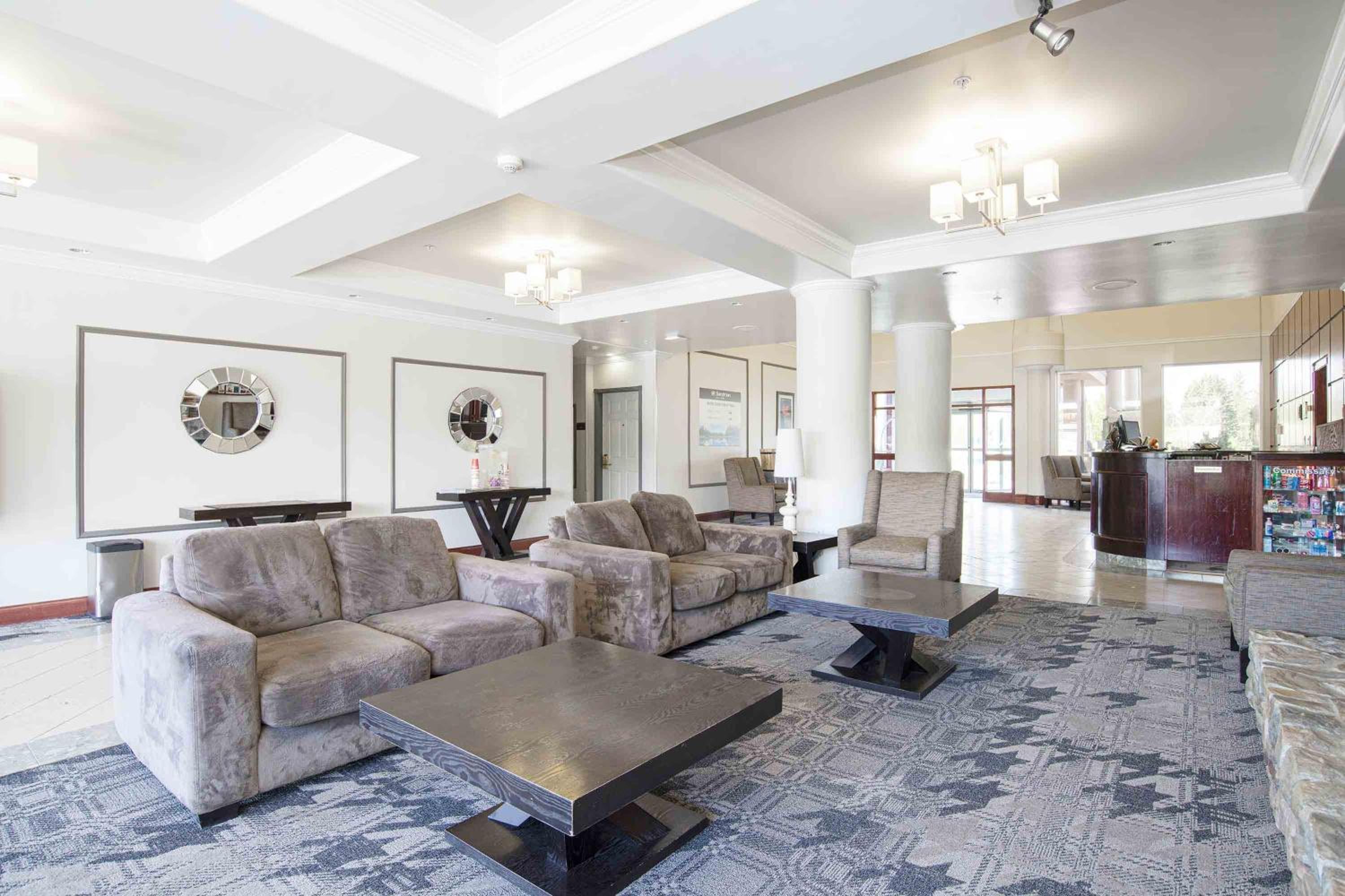 Quesnel Vacations - Sandman Hotel Quesnel - Property Image 2