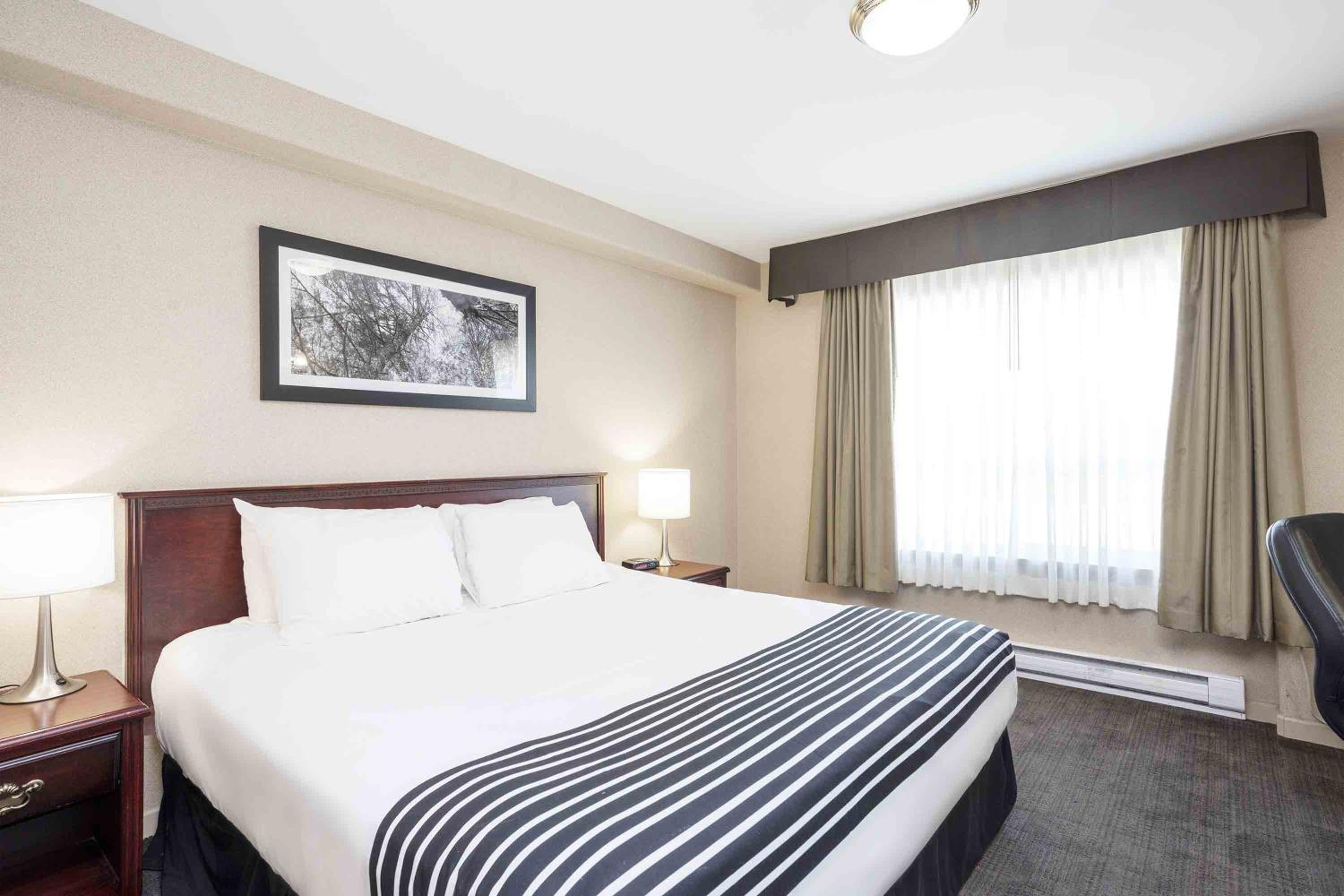 Quesnel Vacations - Sandman Hotel Quesnel - Property Image 6