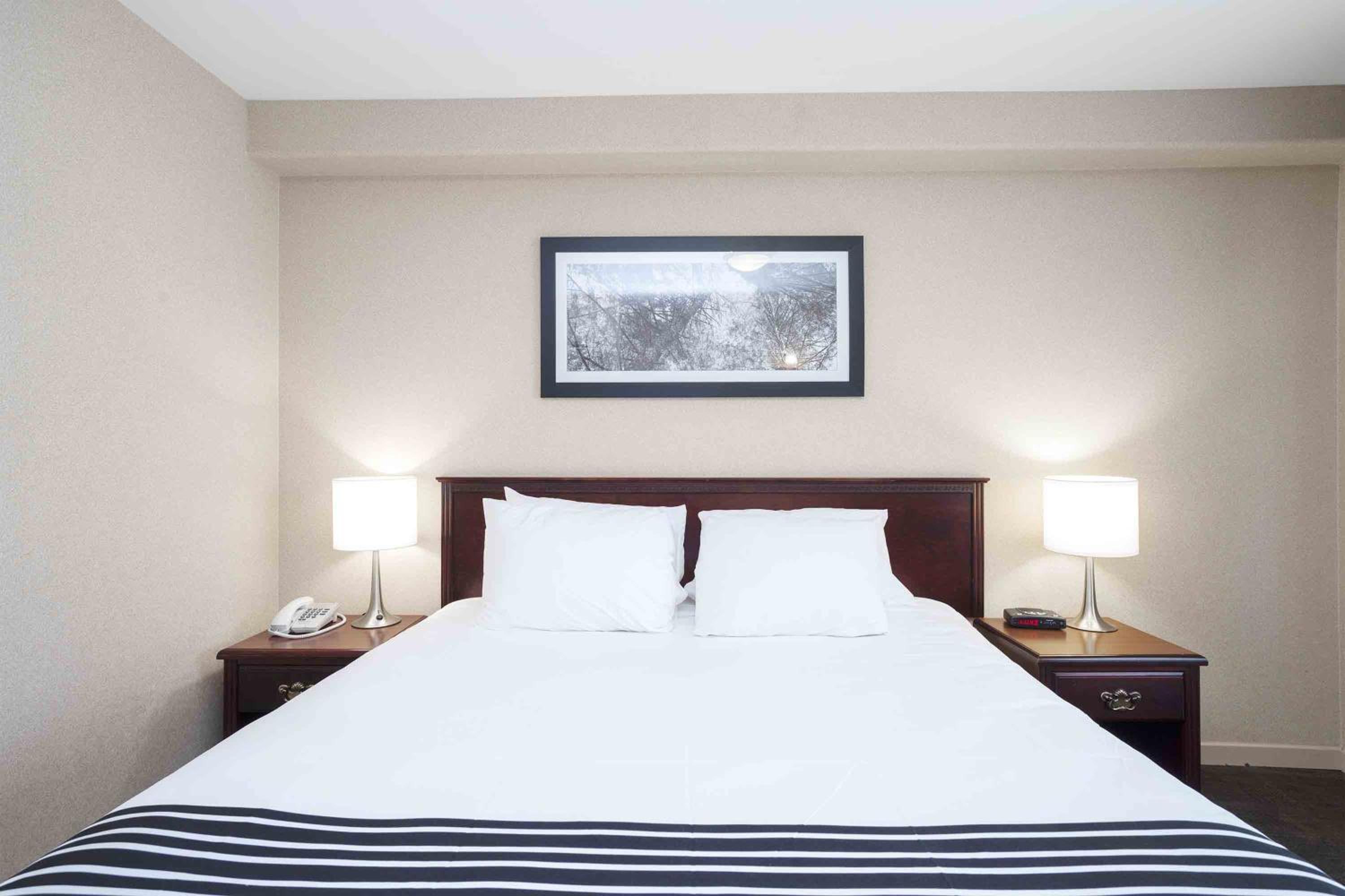 Quesnel Vacations - Sandman Hotel Quesnel - Property Image 7