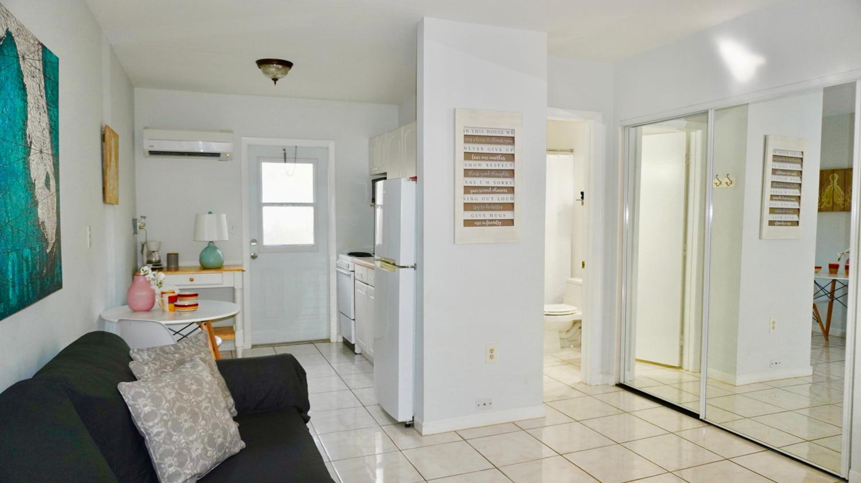 4145 By The Sea Inn & Suites