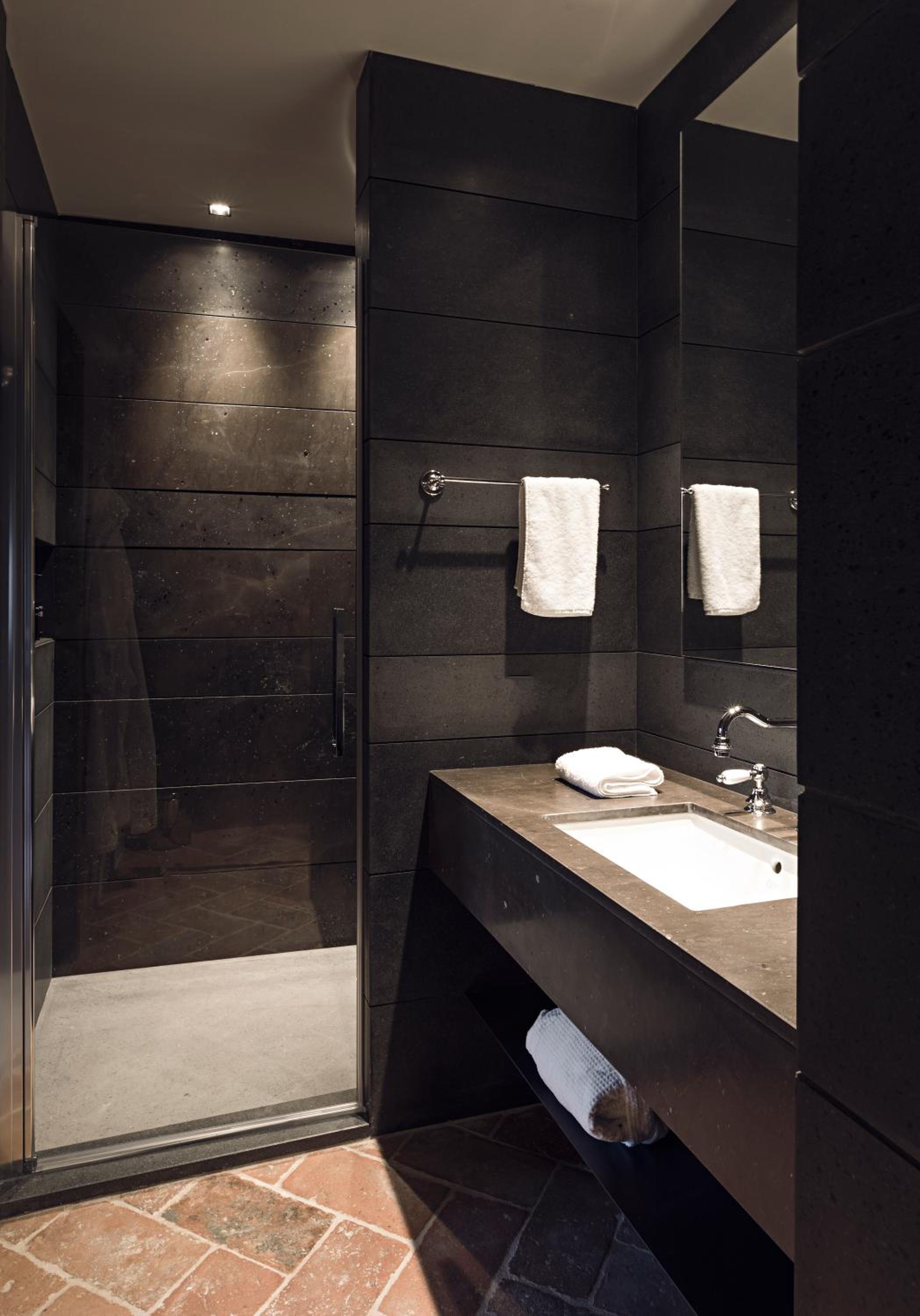 Photo 34