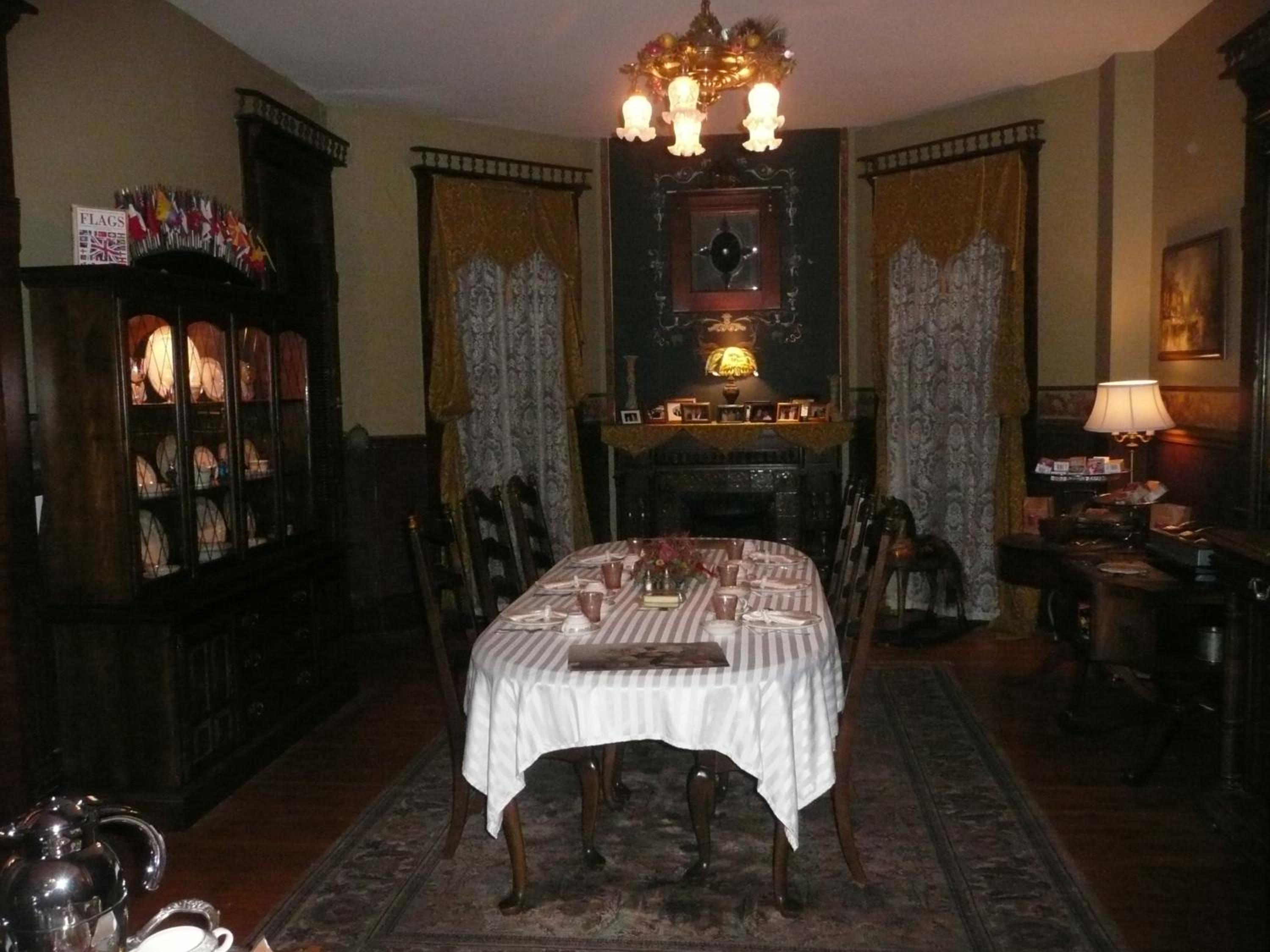 dining