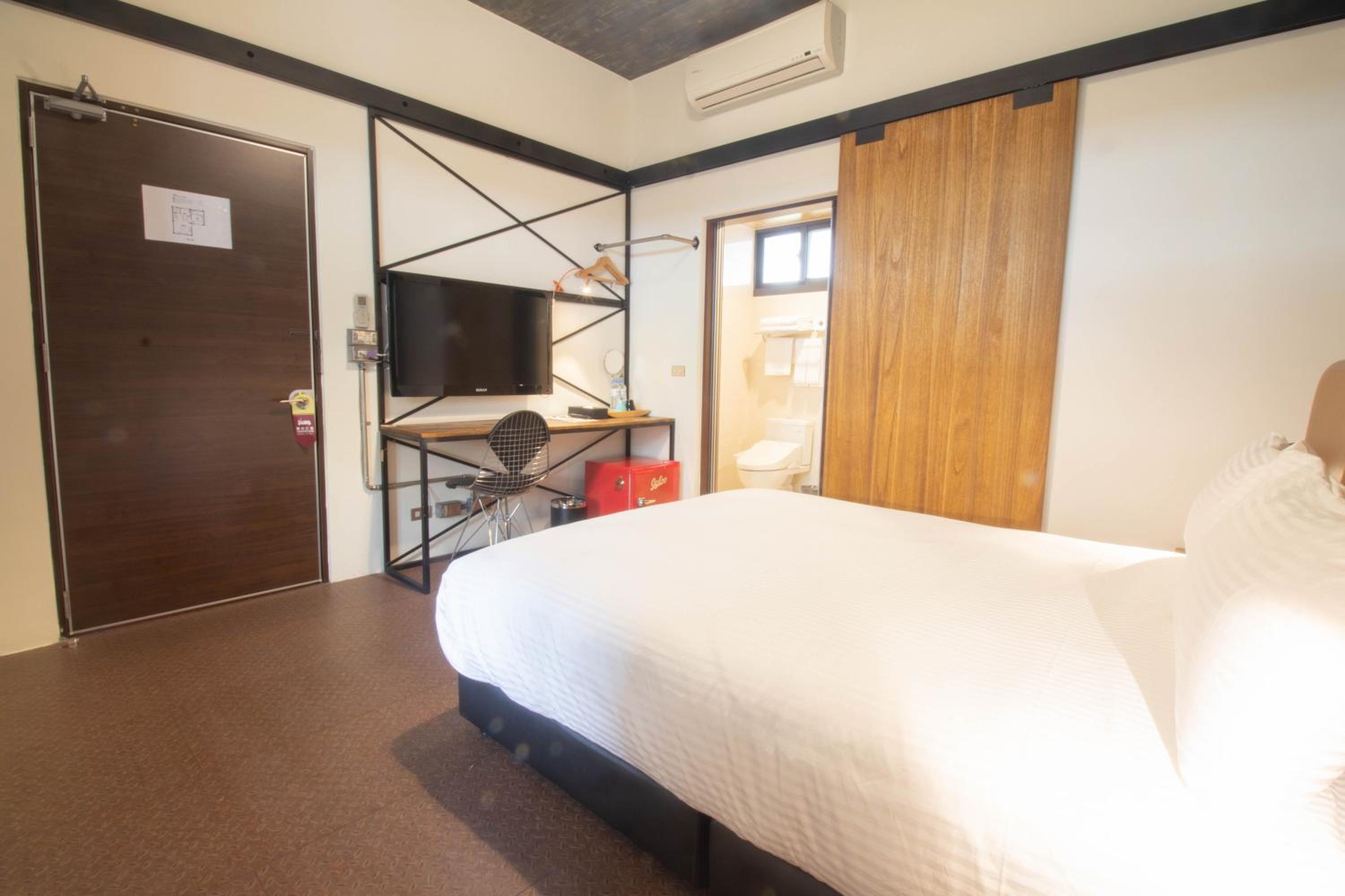 Ji Ye Jing Zhan B&B