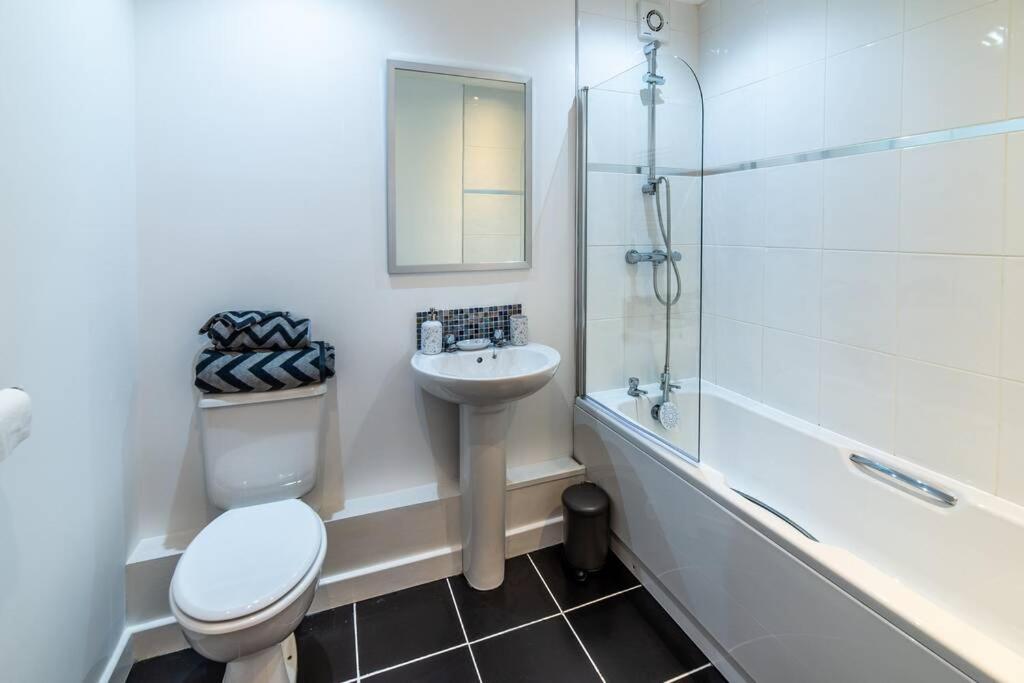 Lady Bay Apartments view 4