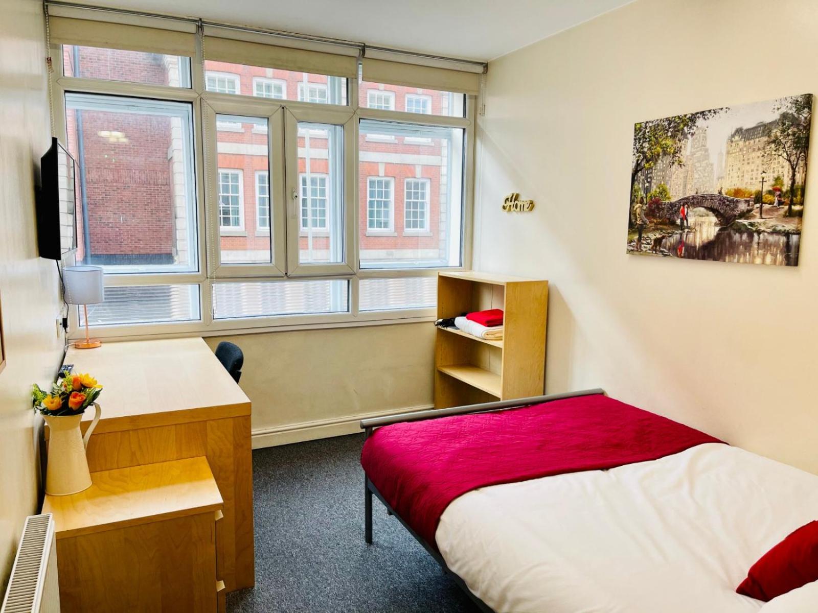 Sangha House - Ensuite Rooms with Shared Kitchen Facilities