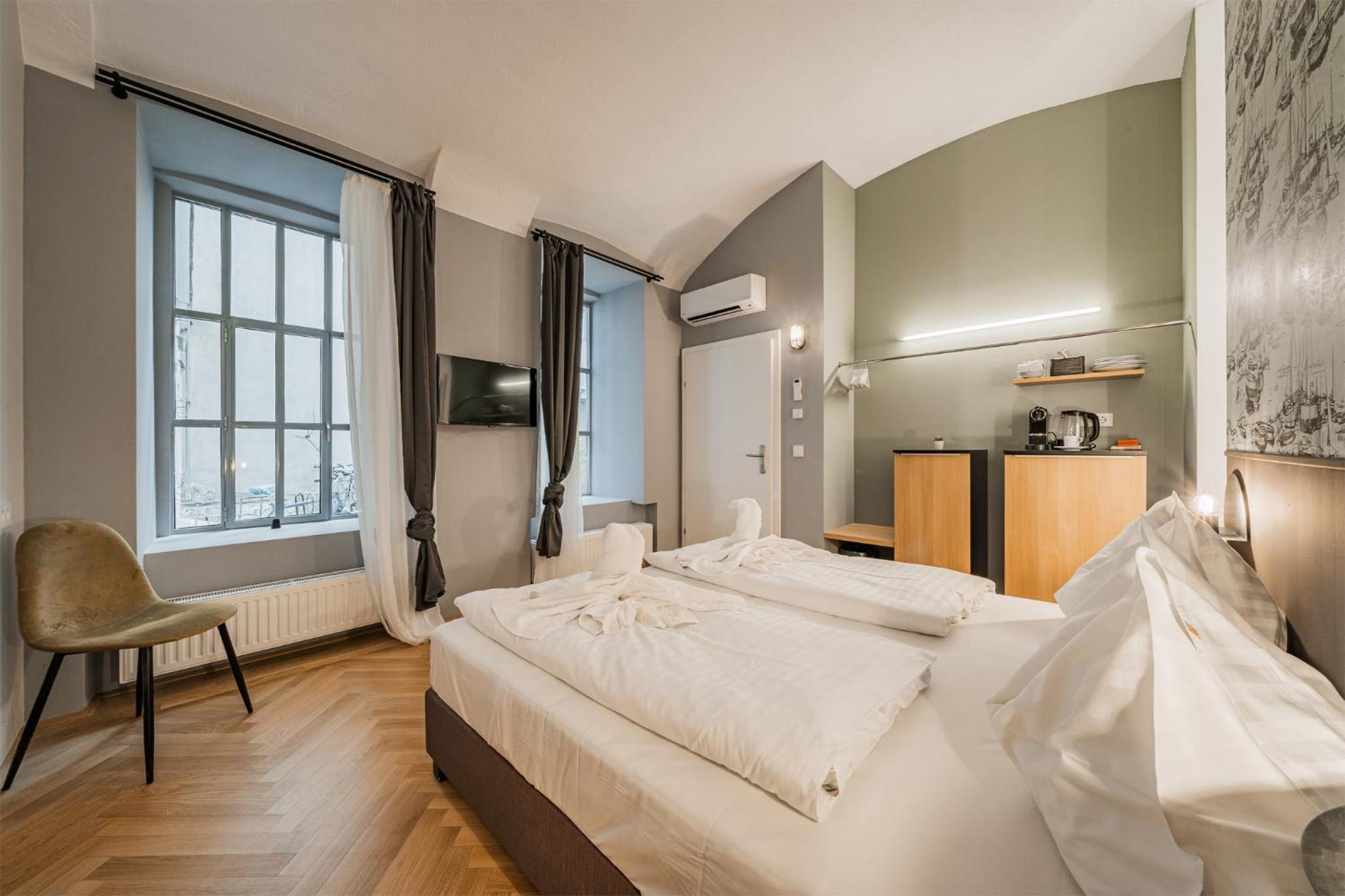 easy-flat Neustiftgasse - AC Studio Apartments near MuseumsQuartier