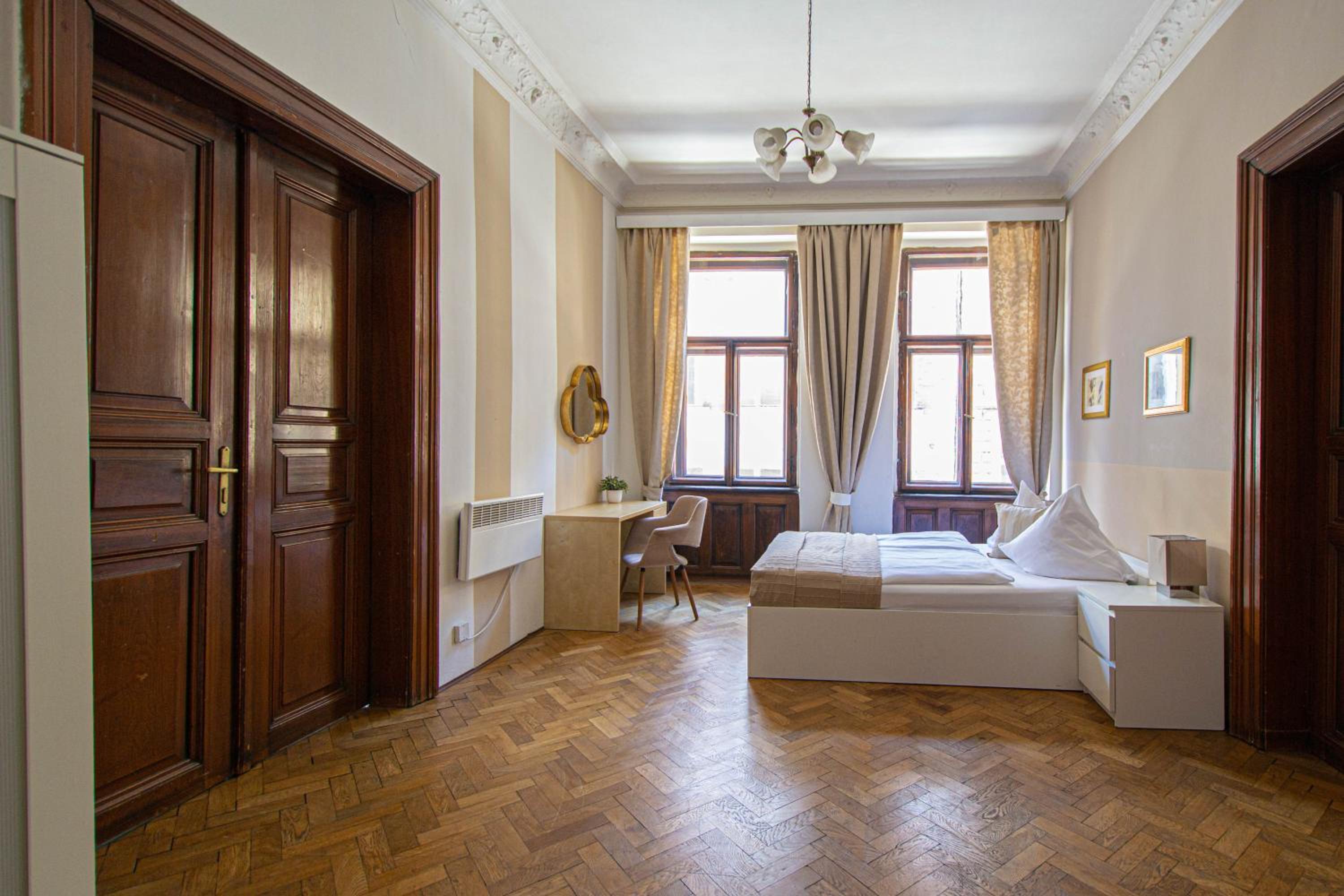 For celebrations spacious 3BDR apartment with balcony