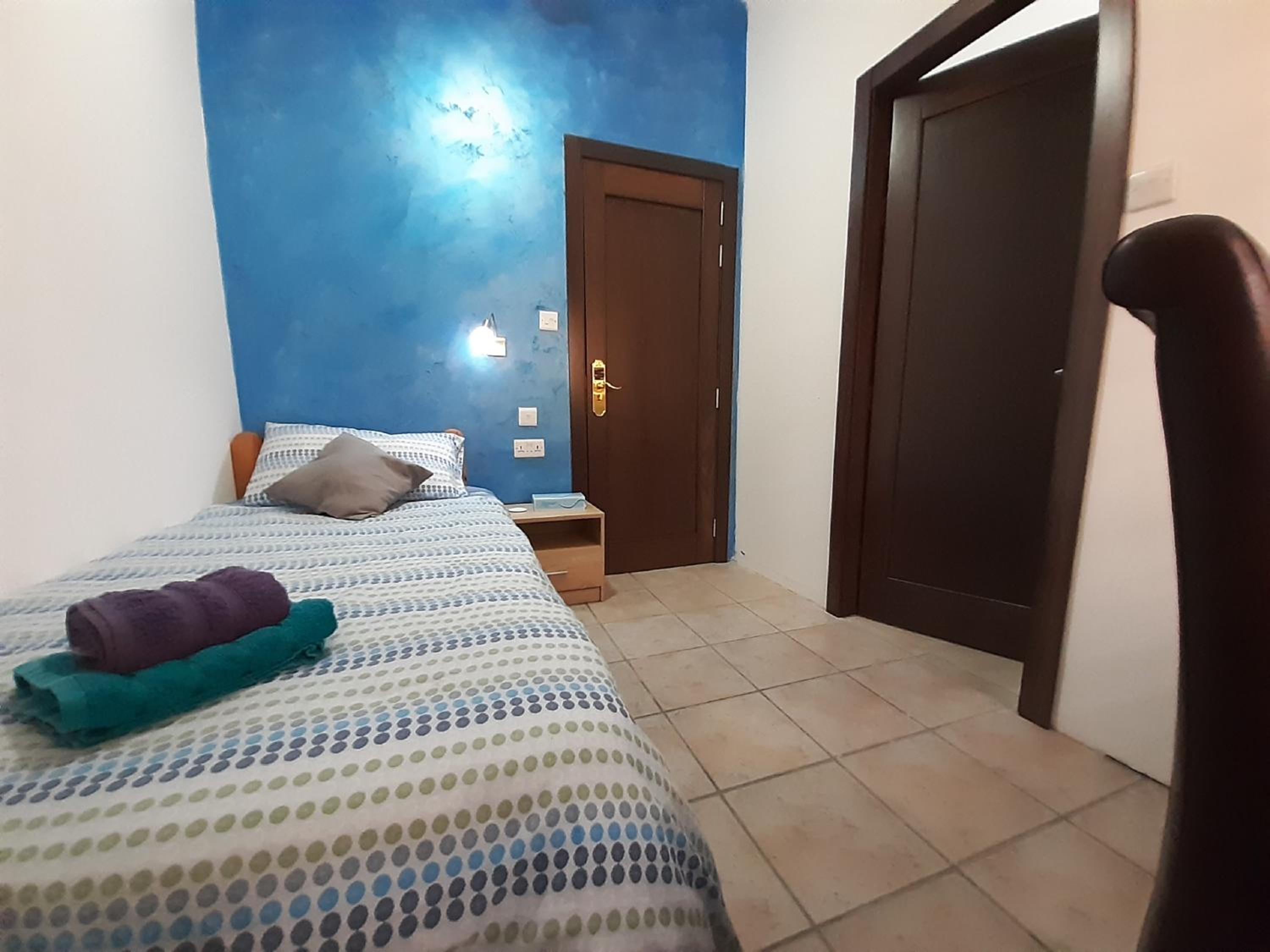 Tarona Guesthouse photo 5
