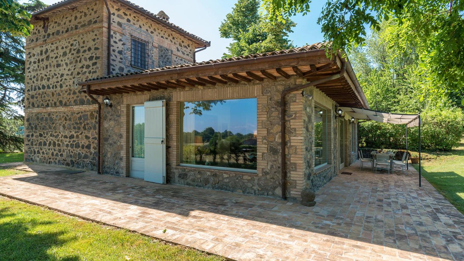 CASALE DEI TIGLI 8, Emma Villas view 4