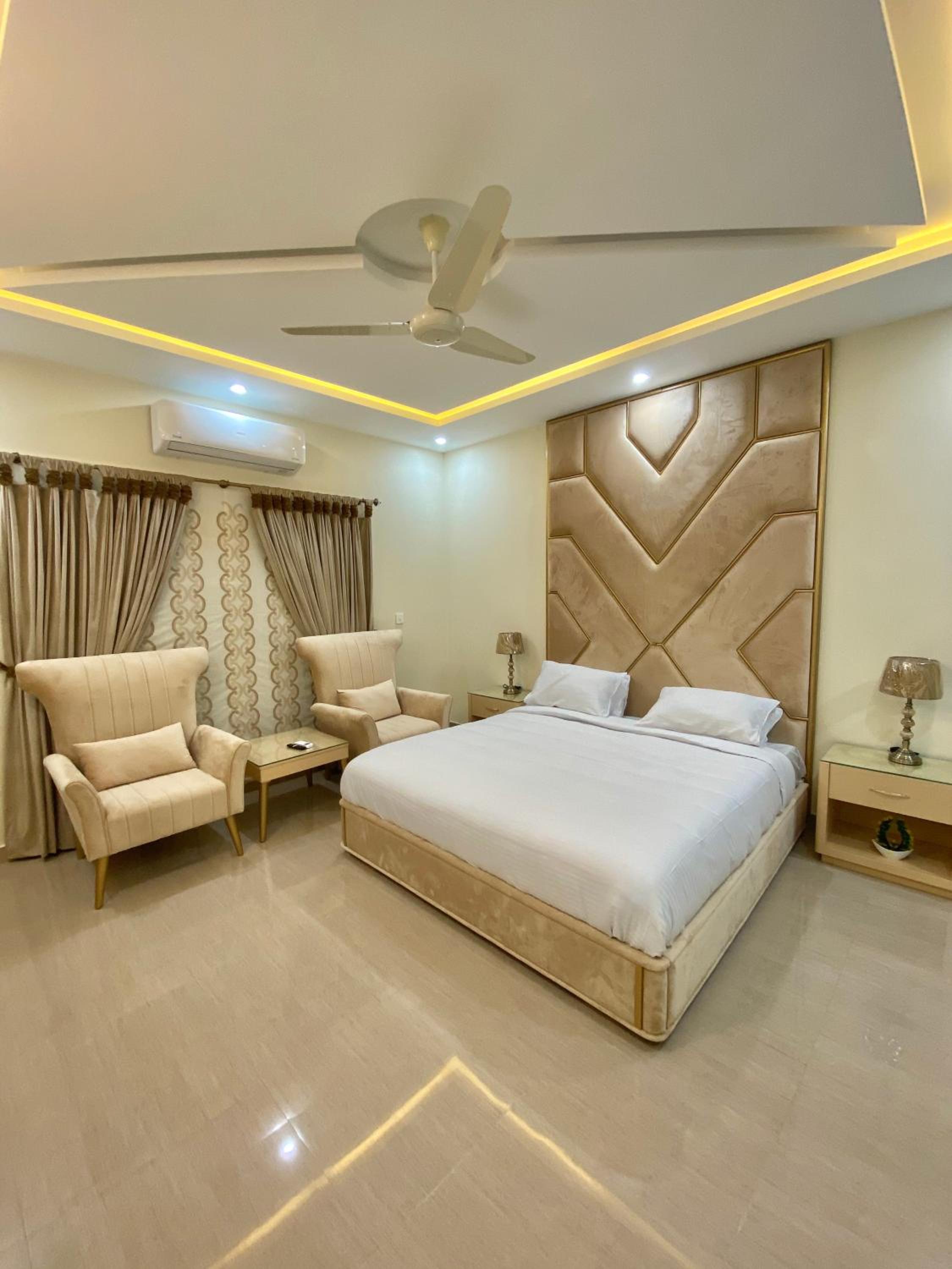 Continental boutique House view 3