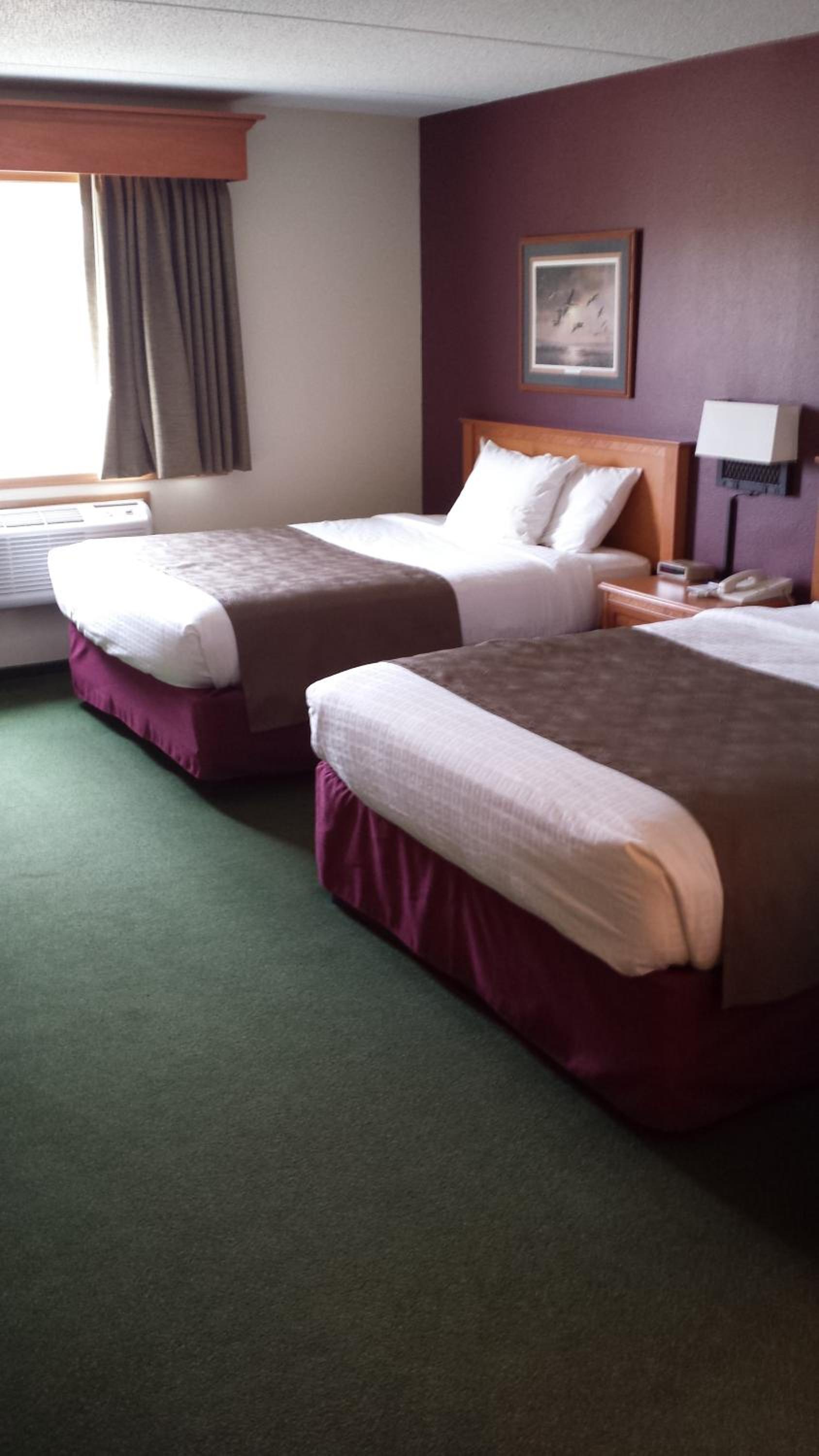 AmericInn by Wyndham Madison SD