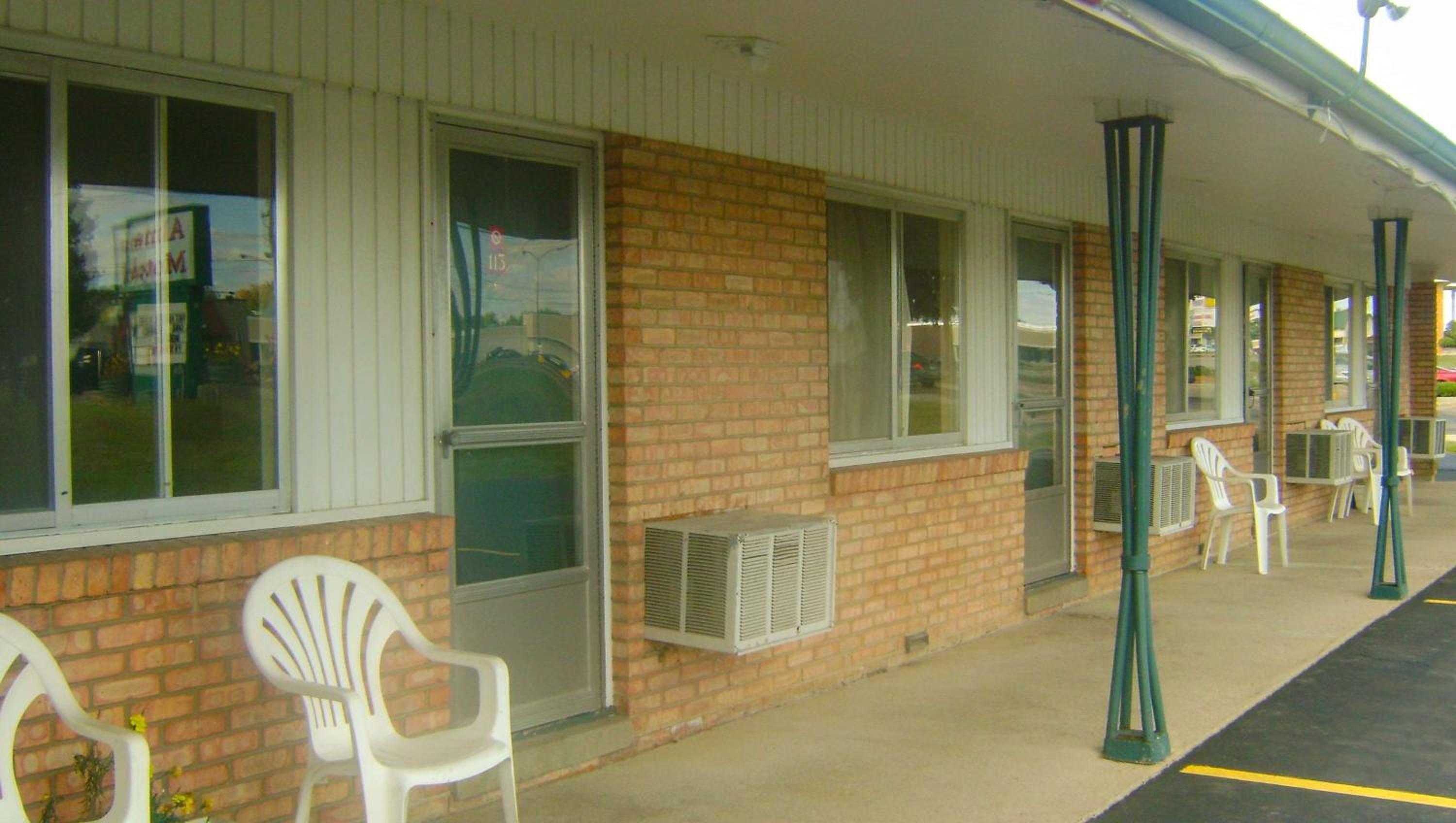 Alma Motel - Property Image 1