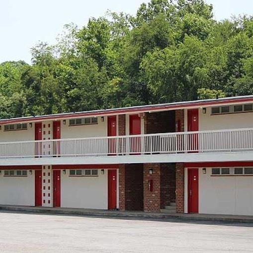 Hometown Inn Staunton VA near Hwy 11