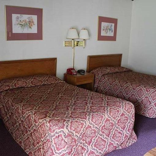 Hometown Inn Staunton VA near Hwy 11