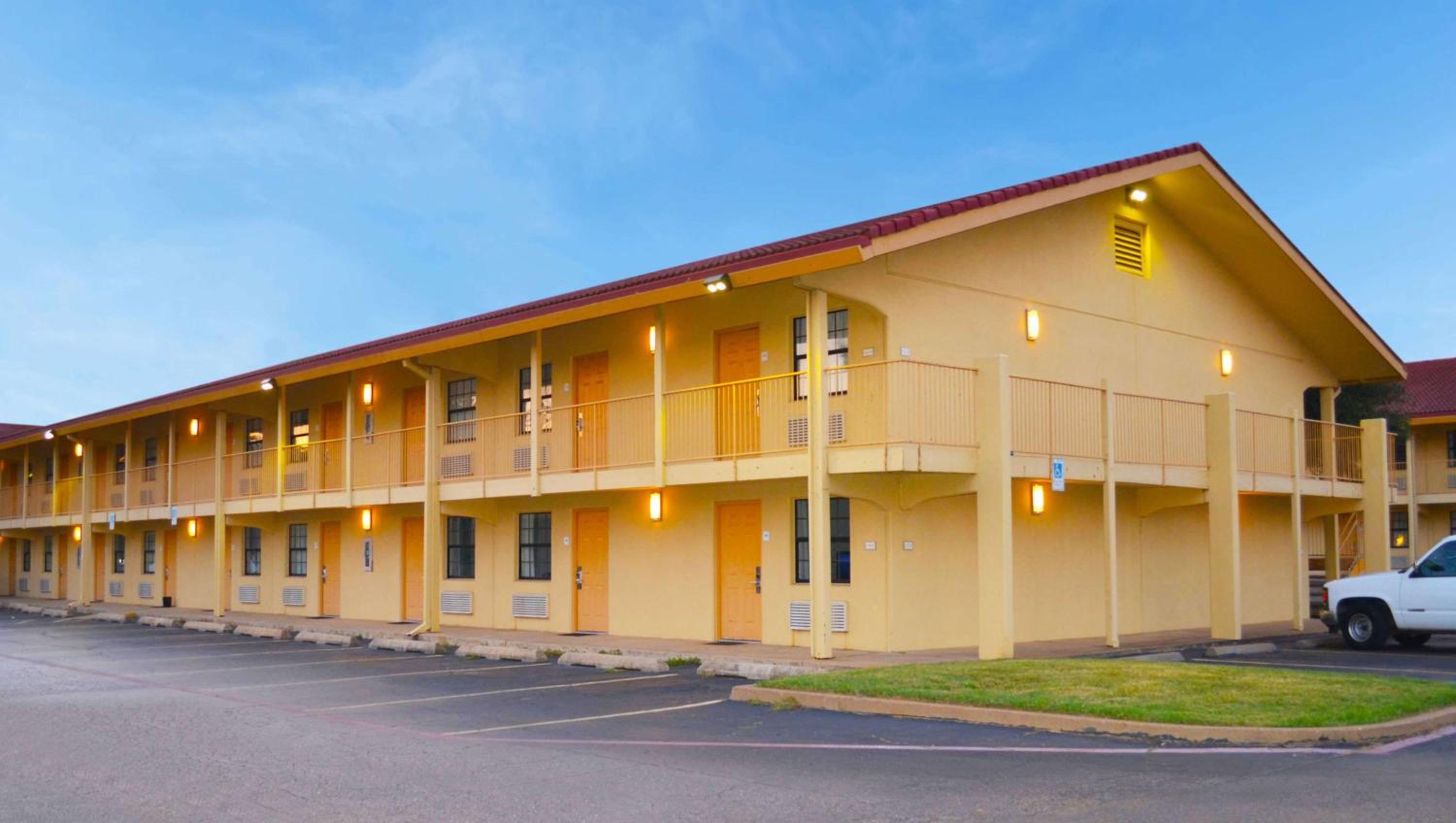 The Grand by Capital O Texarkana I-30