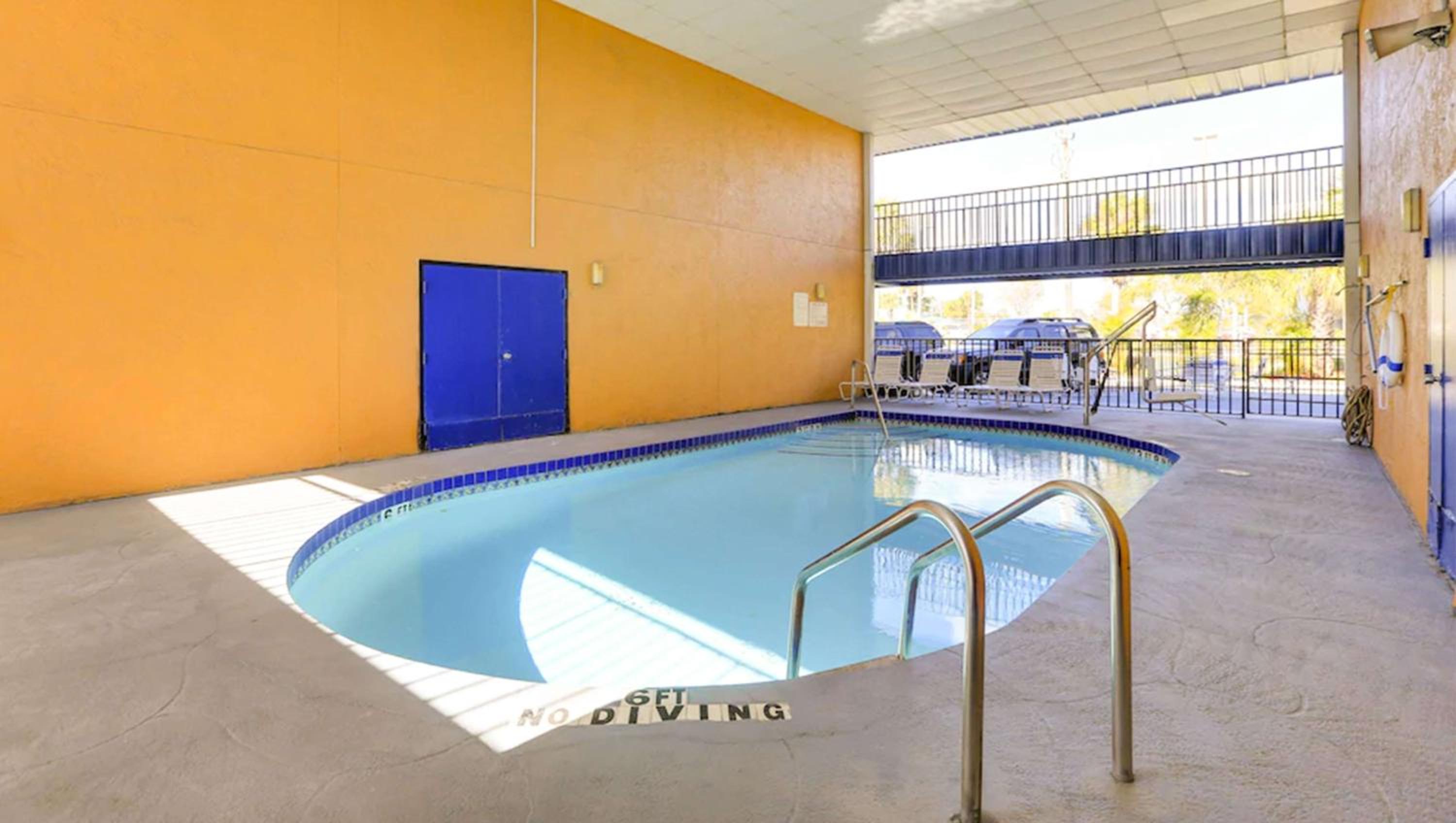 Magnuson Hotel Bradenton - Property Image 12