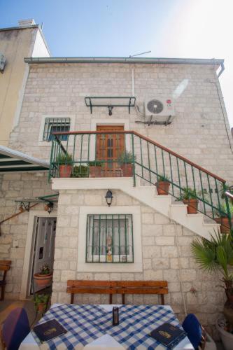 Apartments IVOMAR