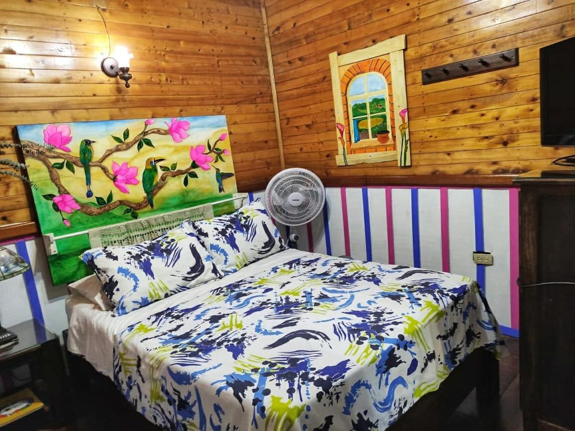 Hotel Tibouchina