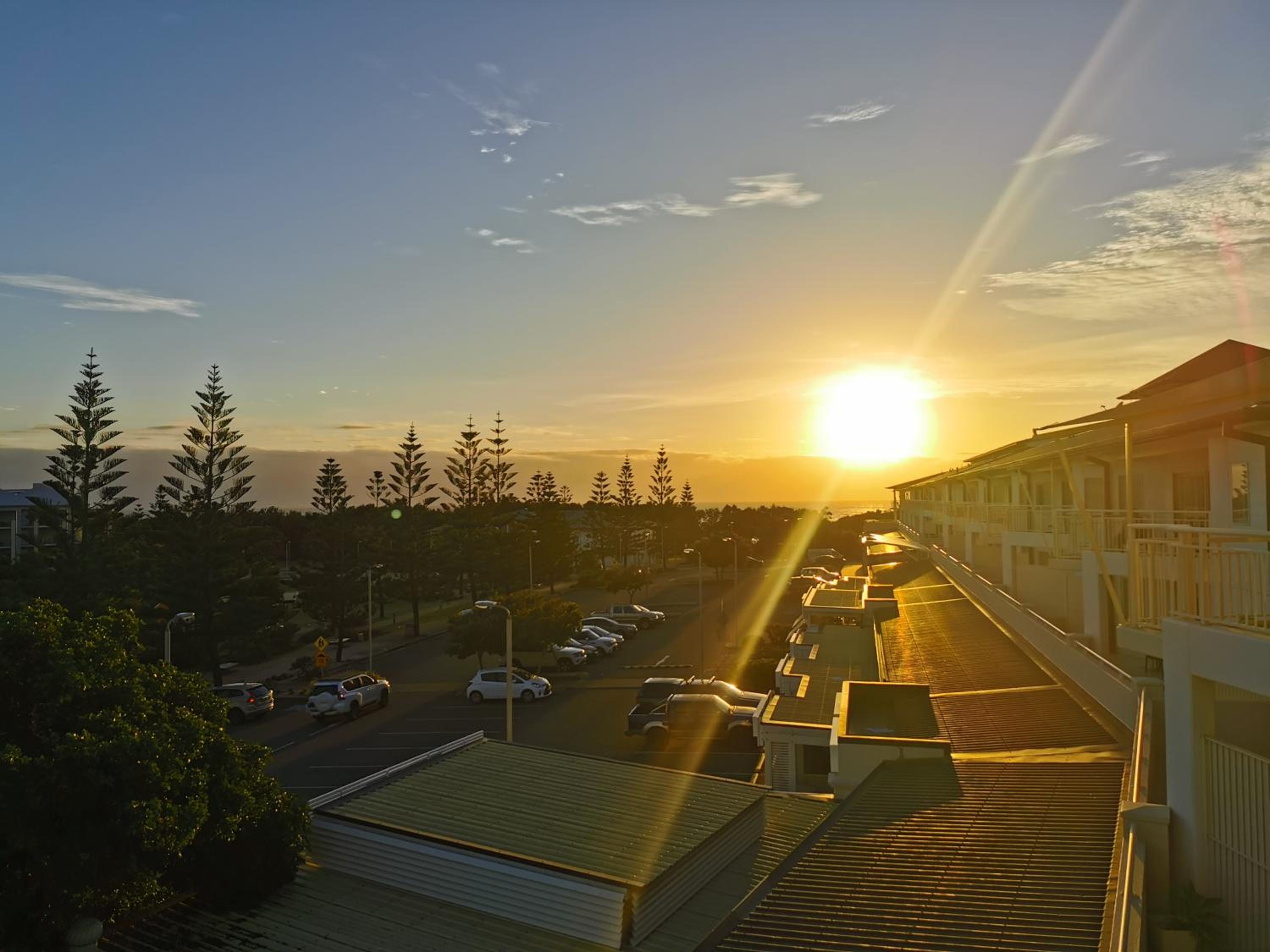 Hotel Salt - 2brm apartment with Spa bath and Ocean Views