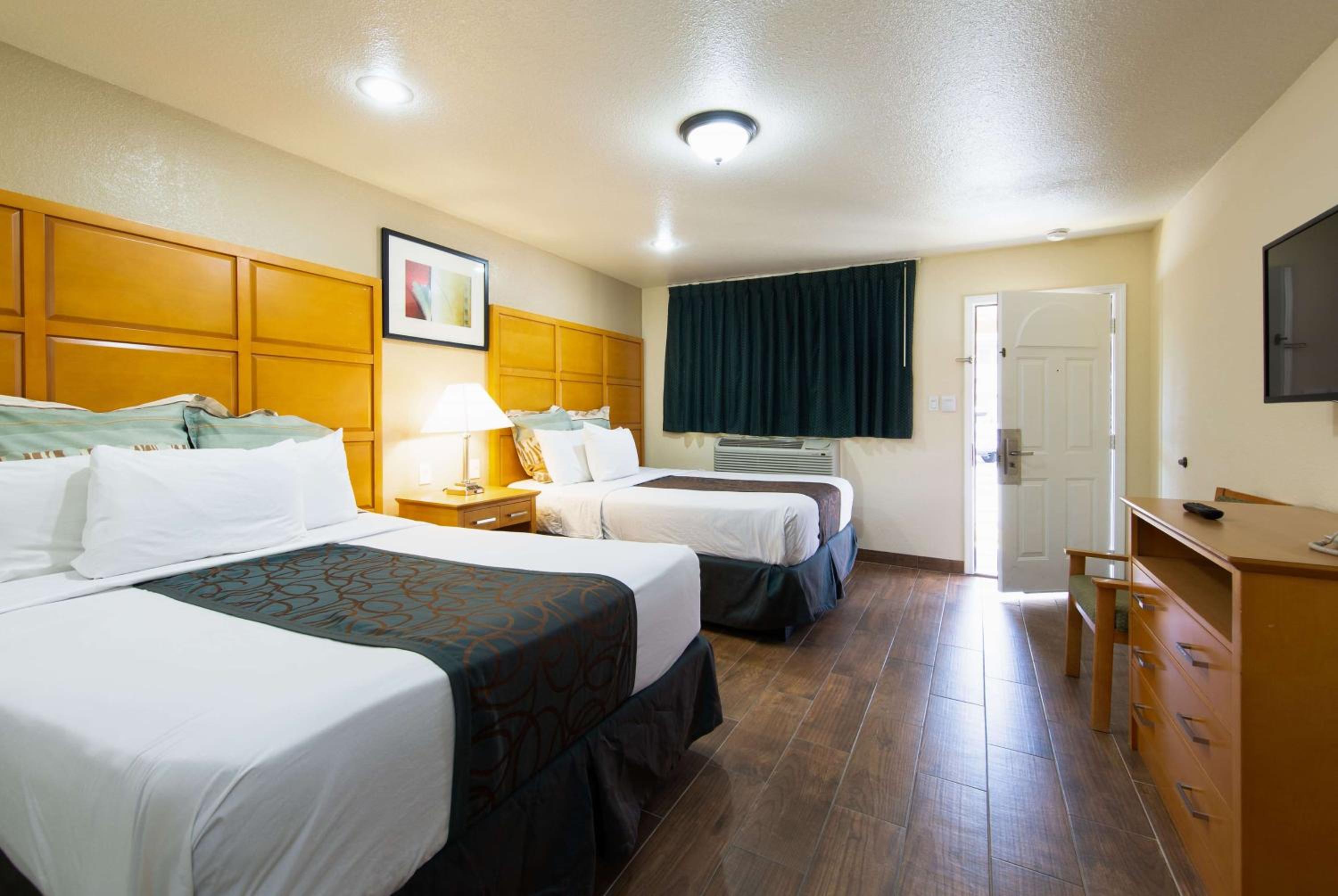 Merced Vacations - Travelodge by Wyndham Merced Yosemite - Property Image 28