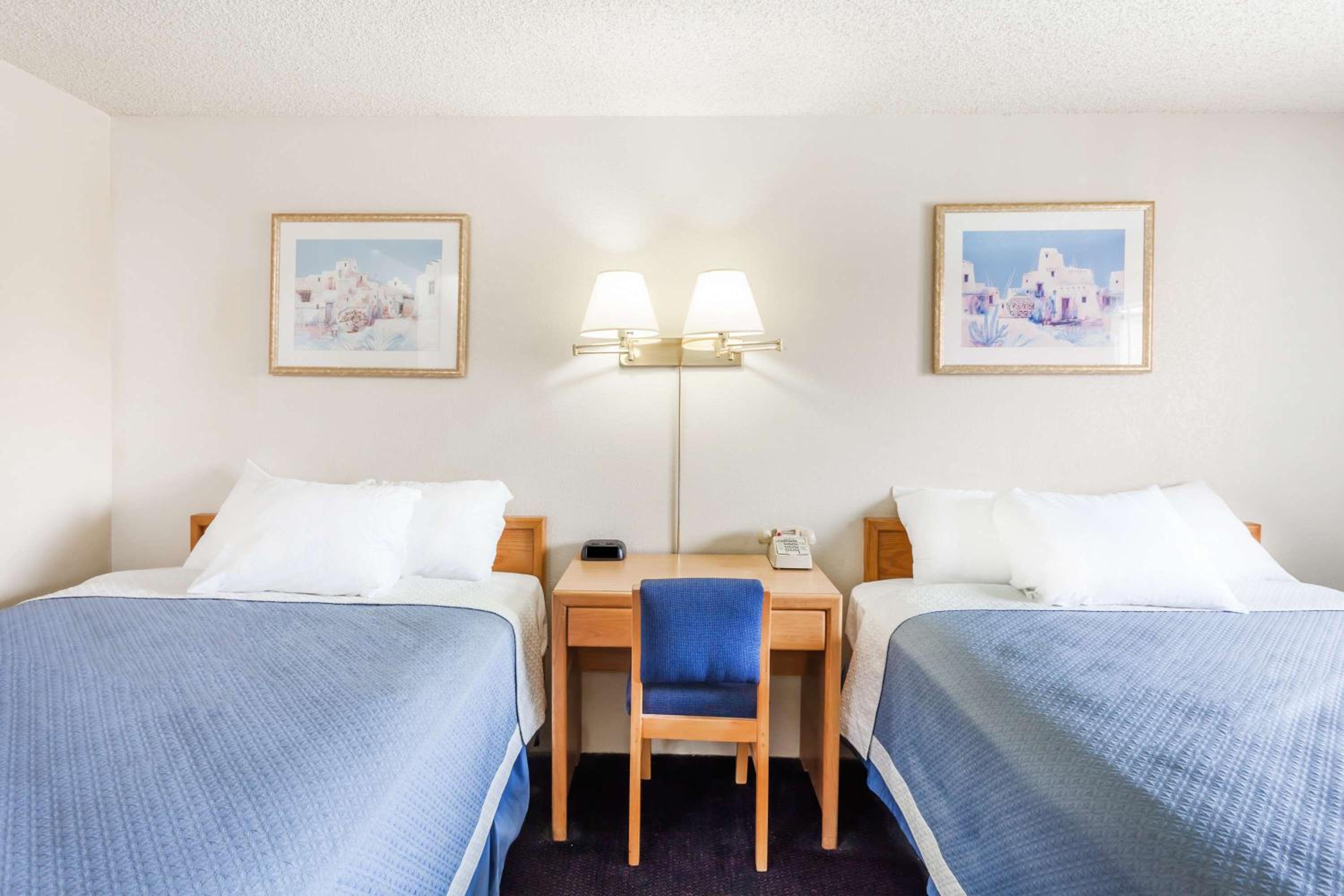 Barstow Vacations - Days Inn by Wyndham Barstow - Property Image 1