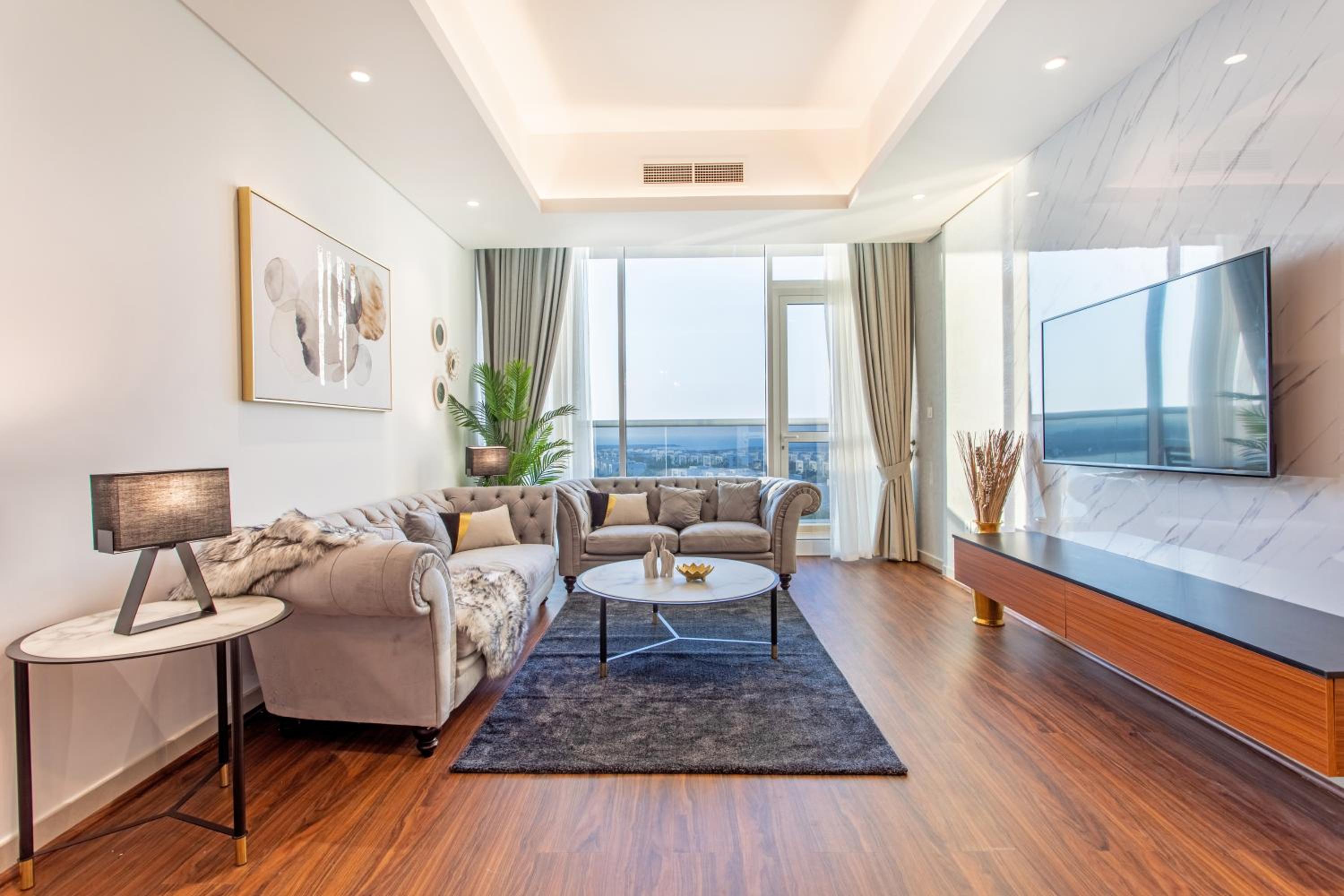 Hotel Live in the middle of Lagoons and Sea - Image 1