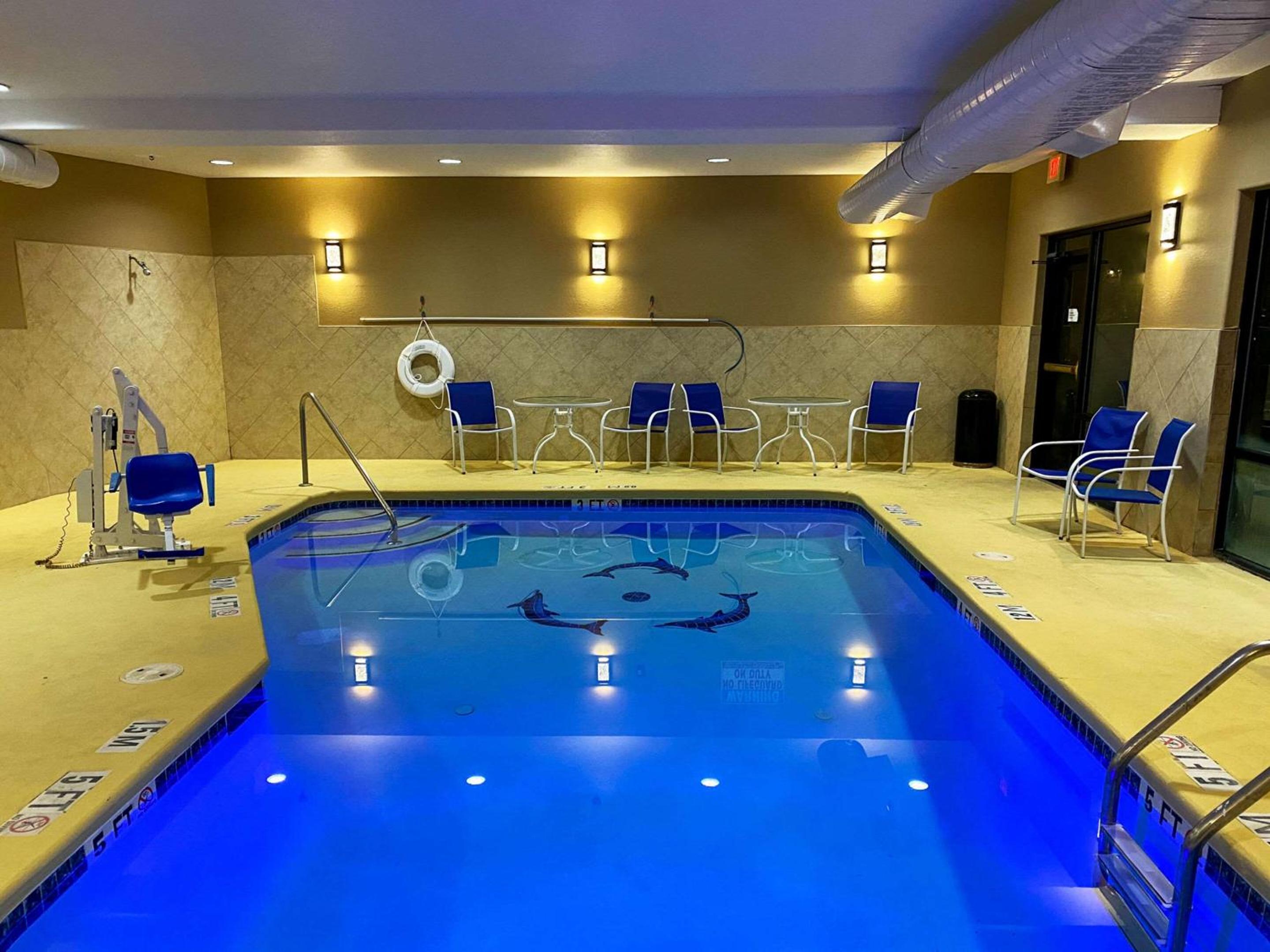 Comfort Suites Kings Bay Naval Base Area, Photo 11