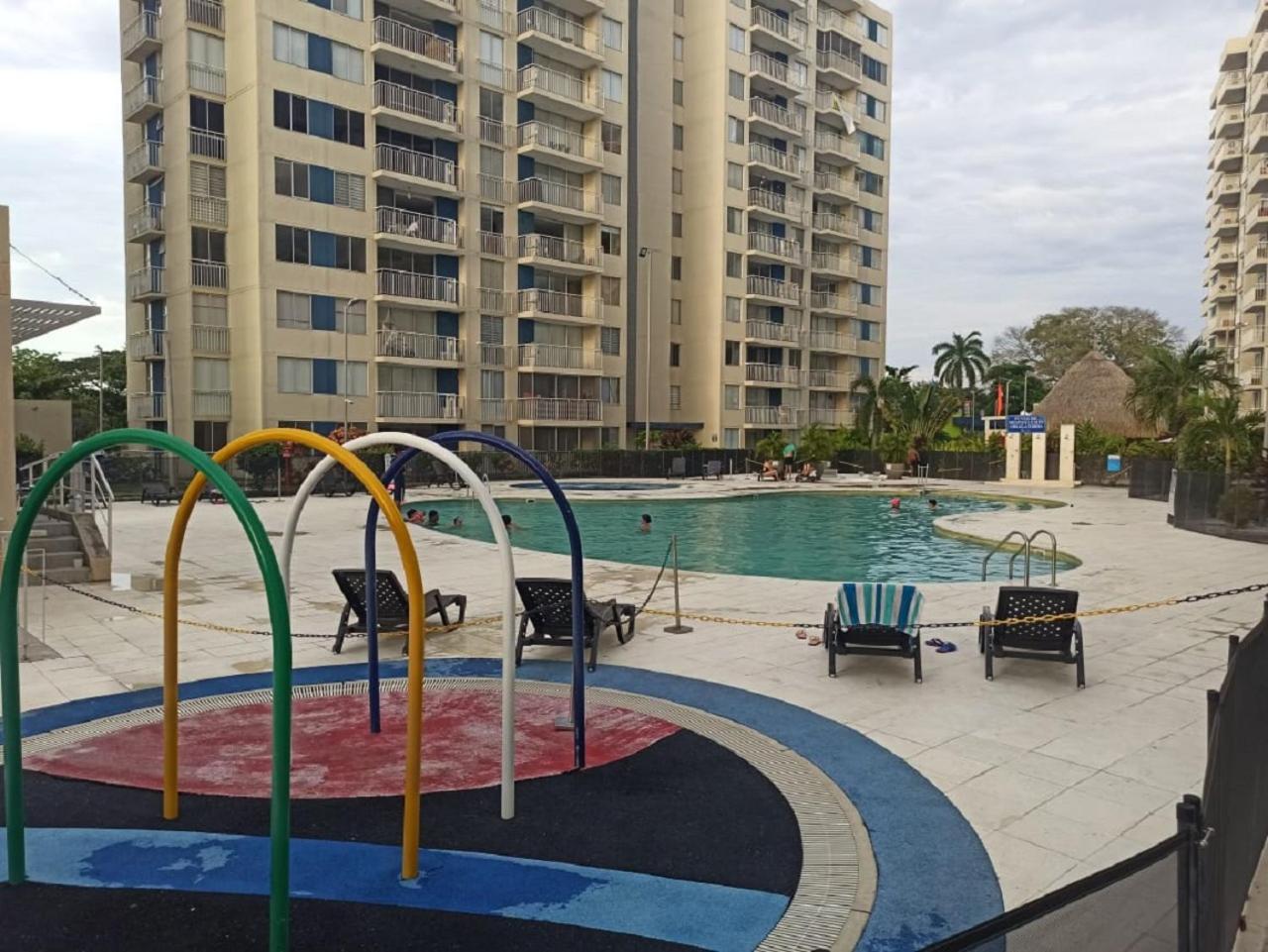 APARTAMENTO VACACIONAL EN RICAURTE - PUERTO AZUL