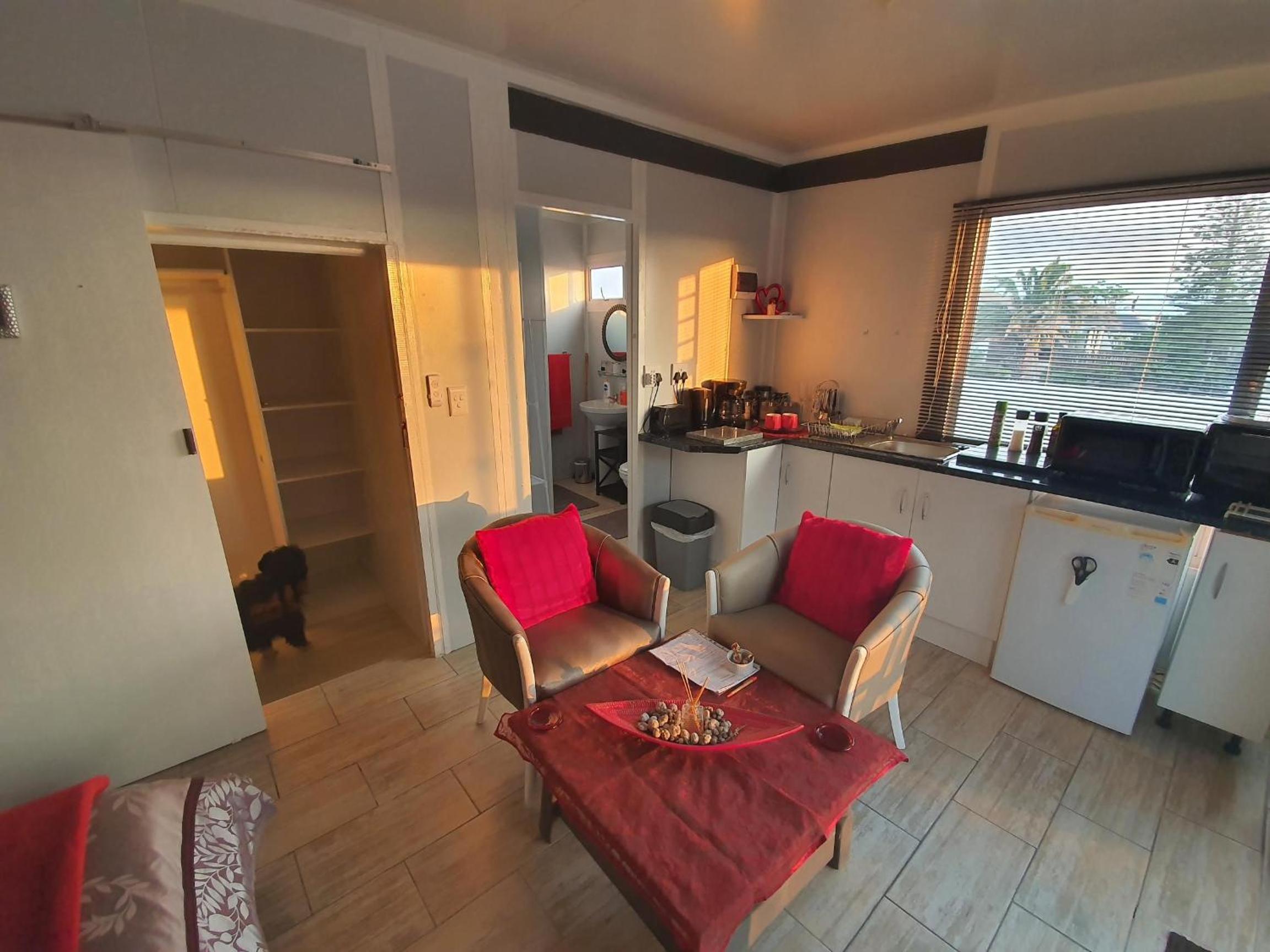 Atlantic Studio - Compact unit with Sea Views