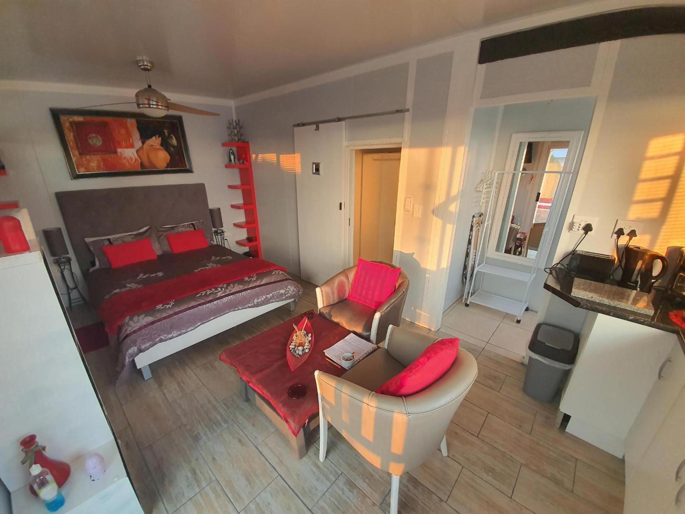 Atlantic Studio - Compact unit with Sea Views