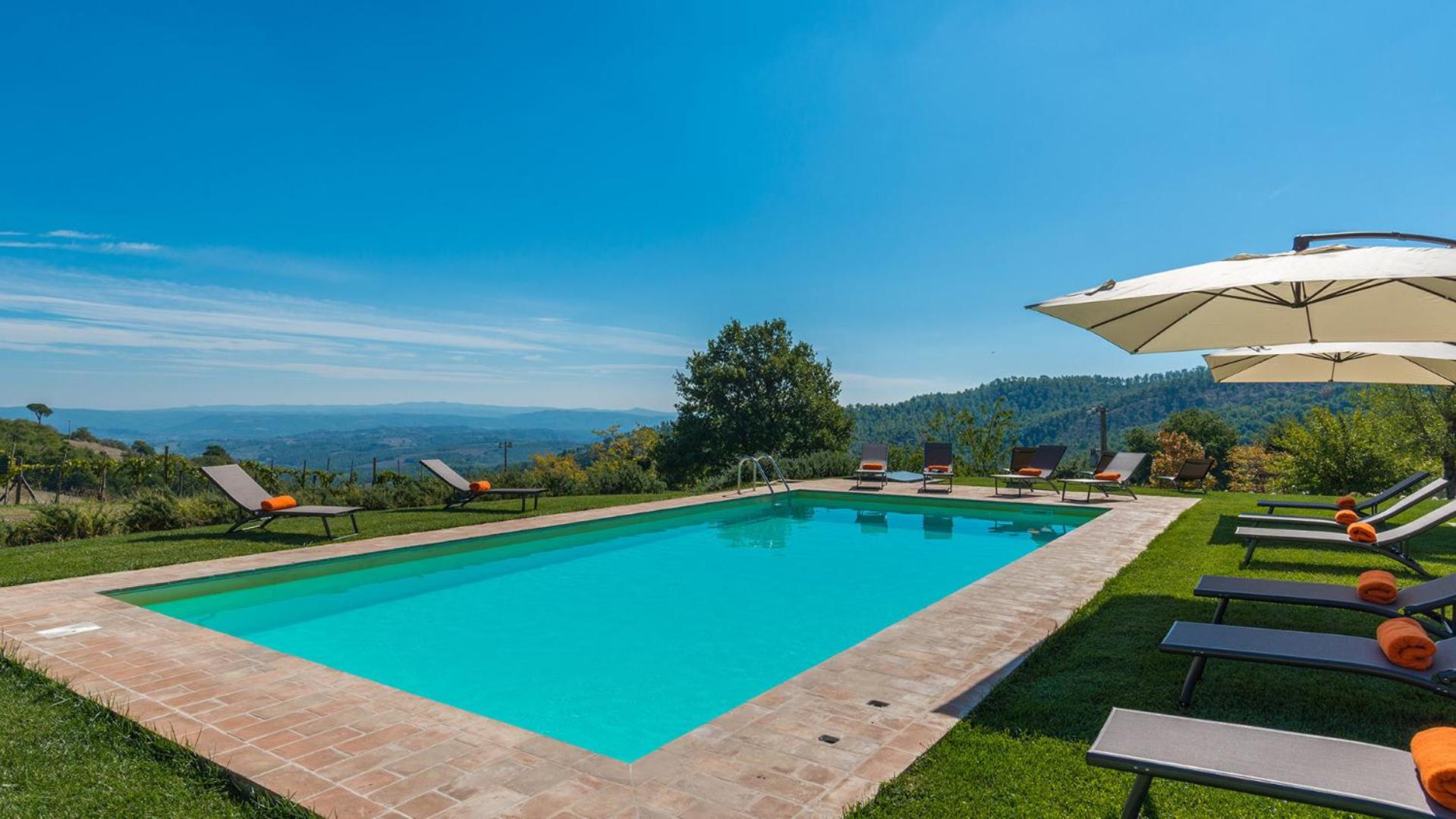 Podere Campotorno 18, Emma Villas view 3
