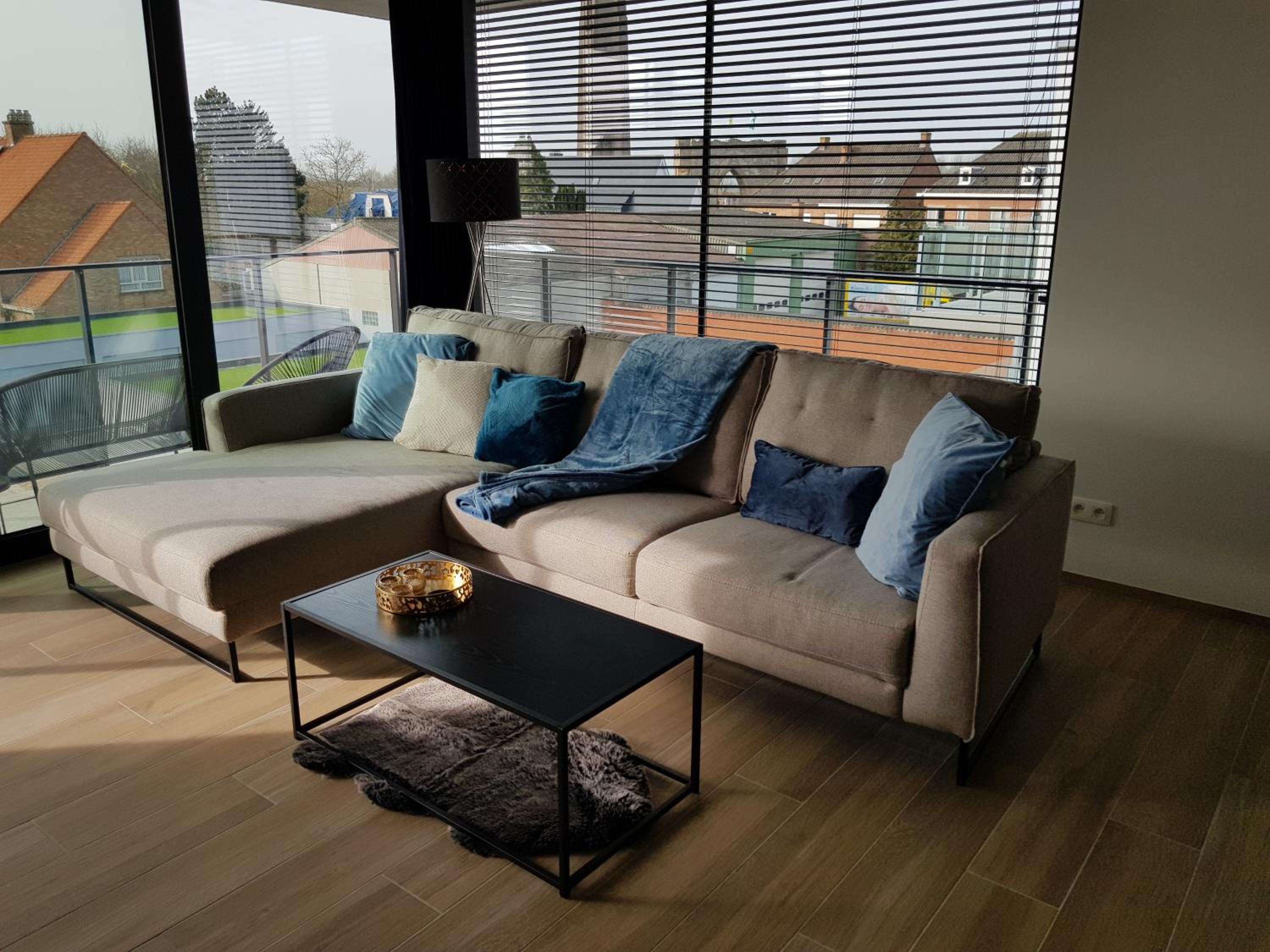 Vakantiewoning Ijzerfront 14-18- Ruim 2-slpk appartement met terras & privéparking