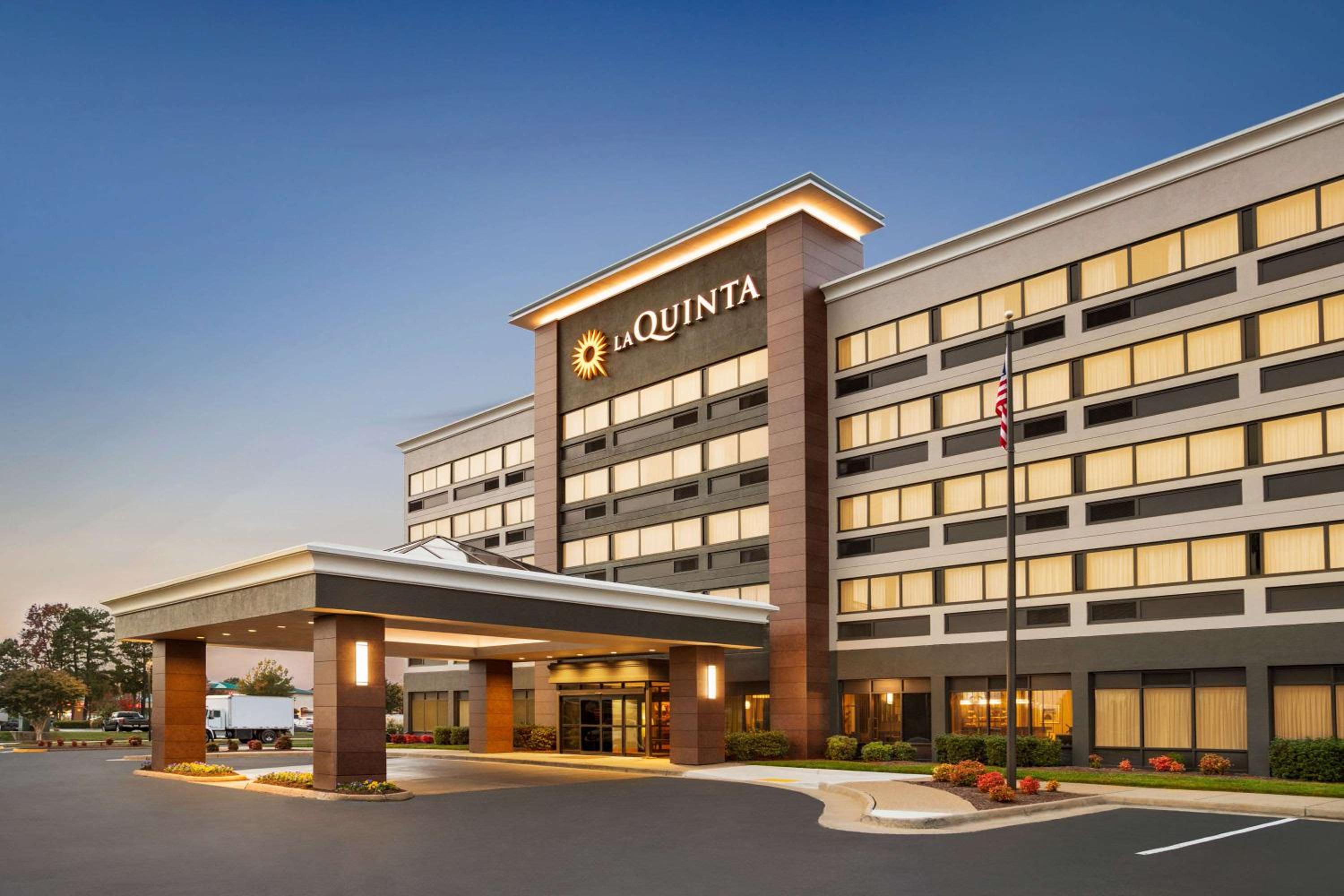 Hotel La Quinta Inn & Suites by Wyndham Richmond-Midlothian - Image 1