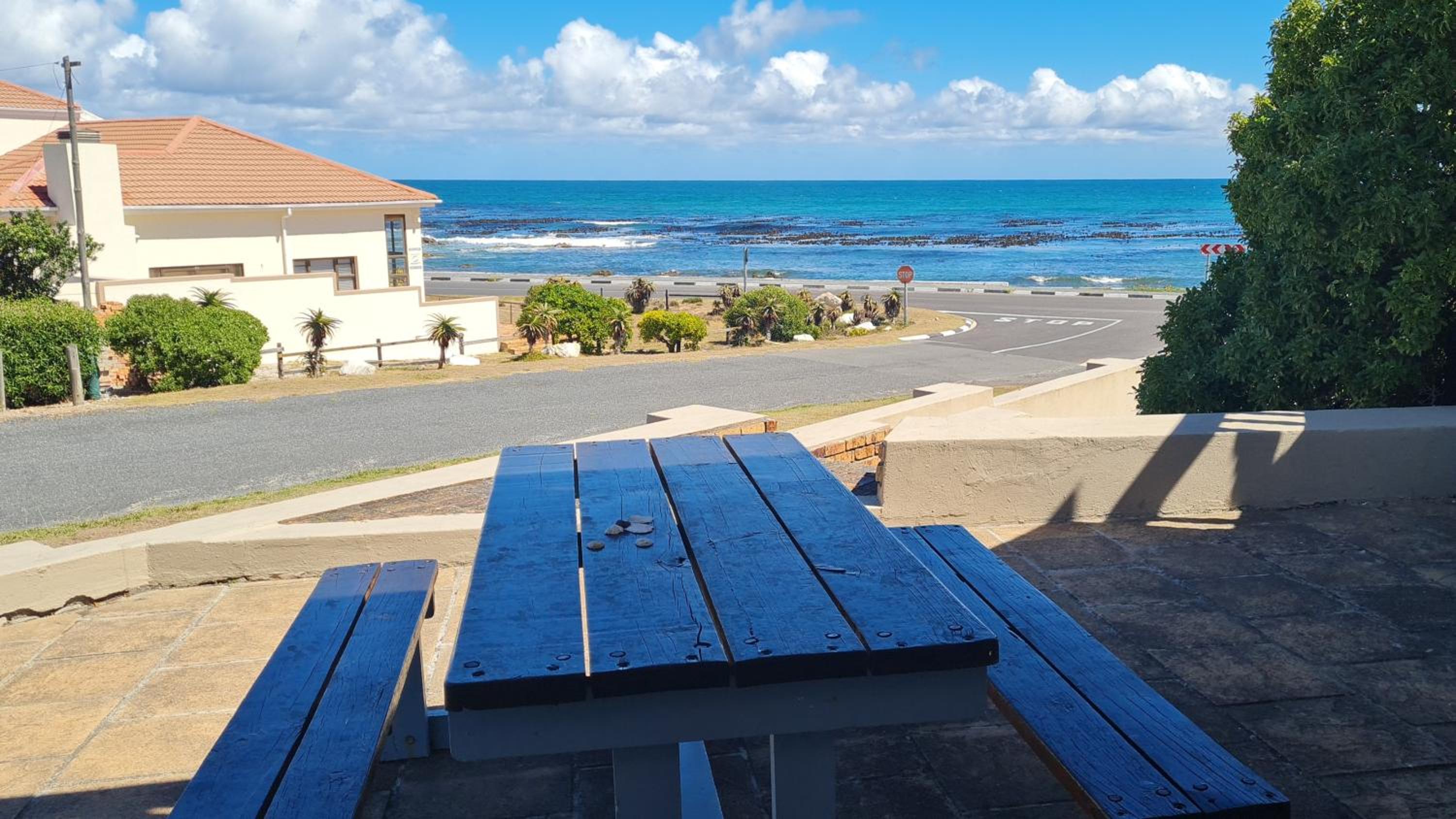 Walkerbay Accommodation