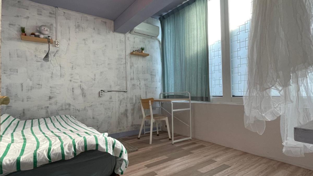 SISnBRO Guesthouse