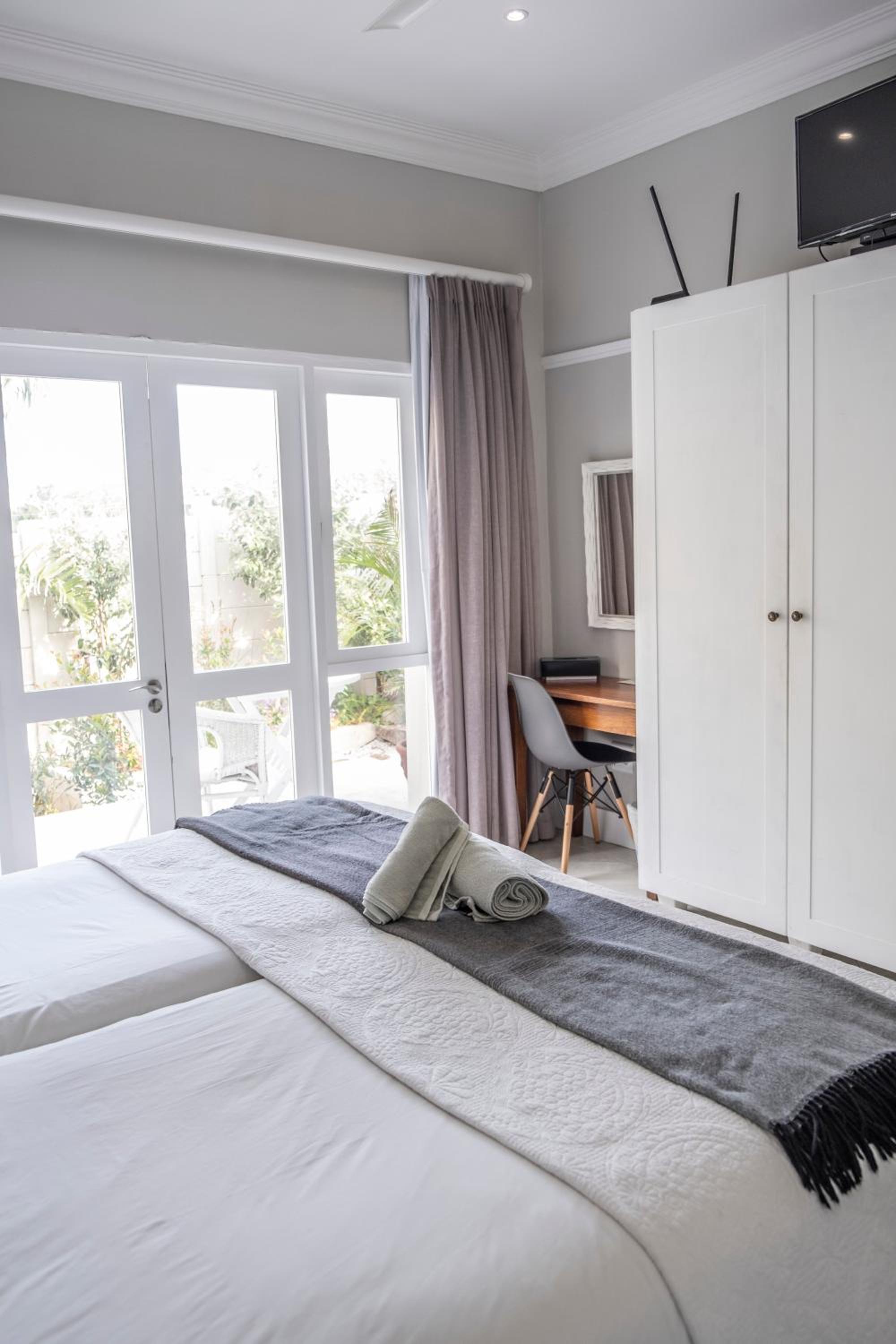 Conifer Beach House