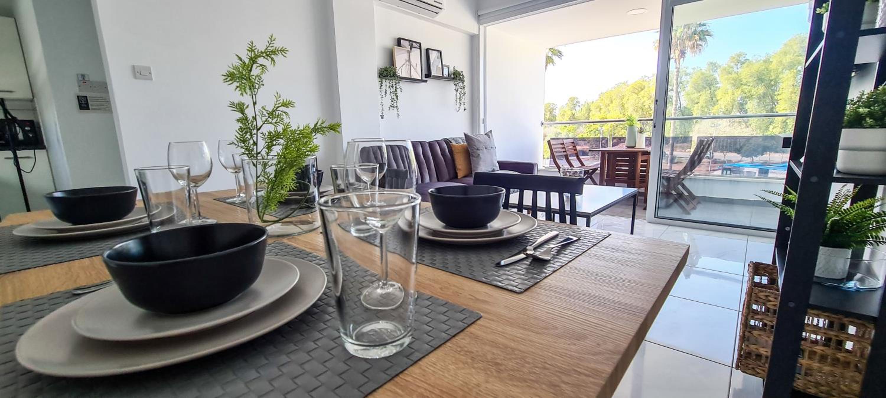 Phaedrus Living - Seaside Executive Flat Harbour 206 view 2