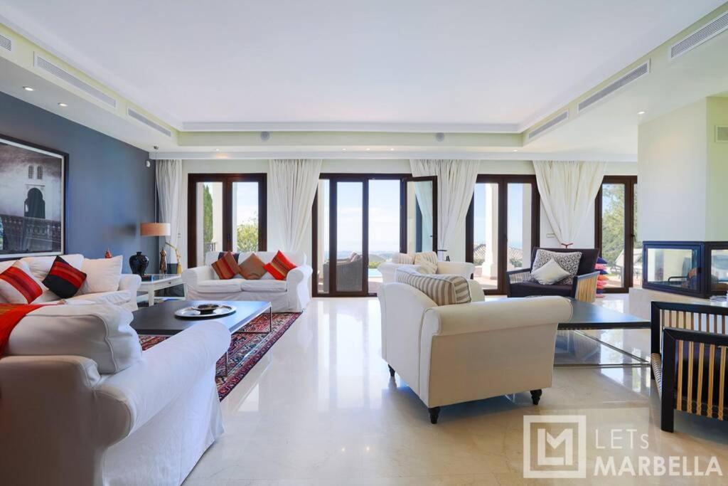 Luxury Modern 5BR Villa - Infinity pool & Panoramic sea views view 5