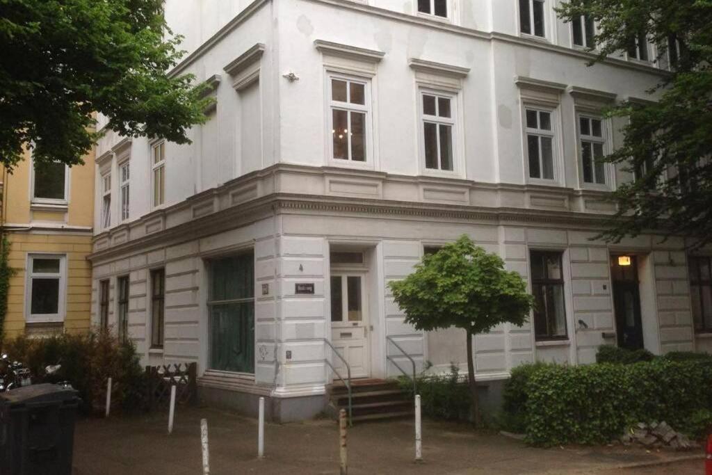 Hotel Großzügige Altbauwohnung in Bestlage - Image 1