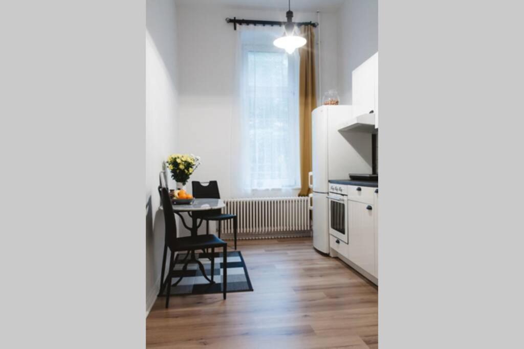 Family Apartment for 6 guests, Mitte Moabit