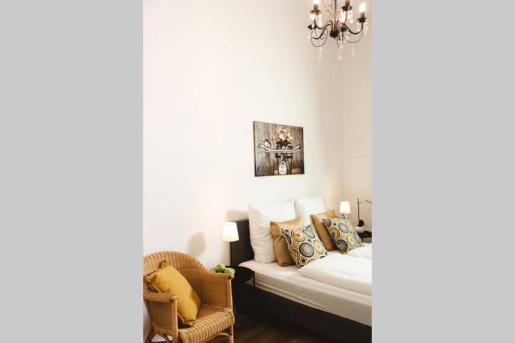 Family Apartment for 6 guests, Mitte Moabit