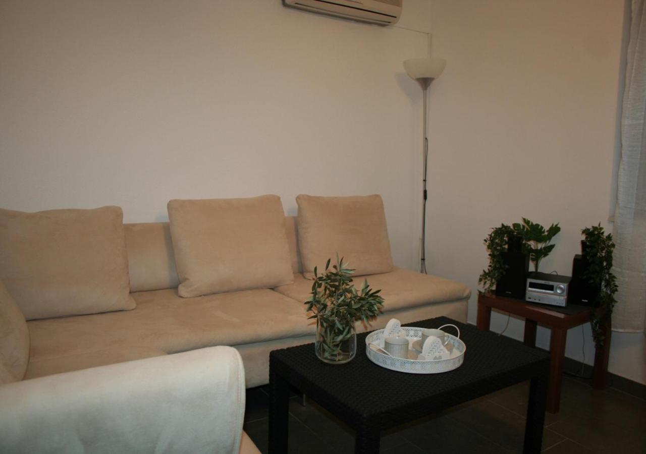 Holiday House Casia view 3
