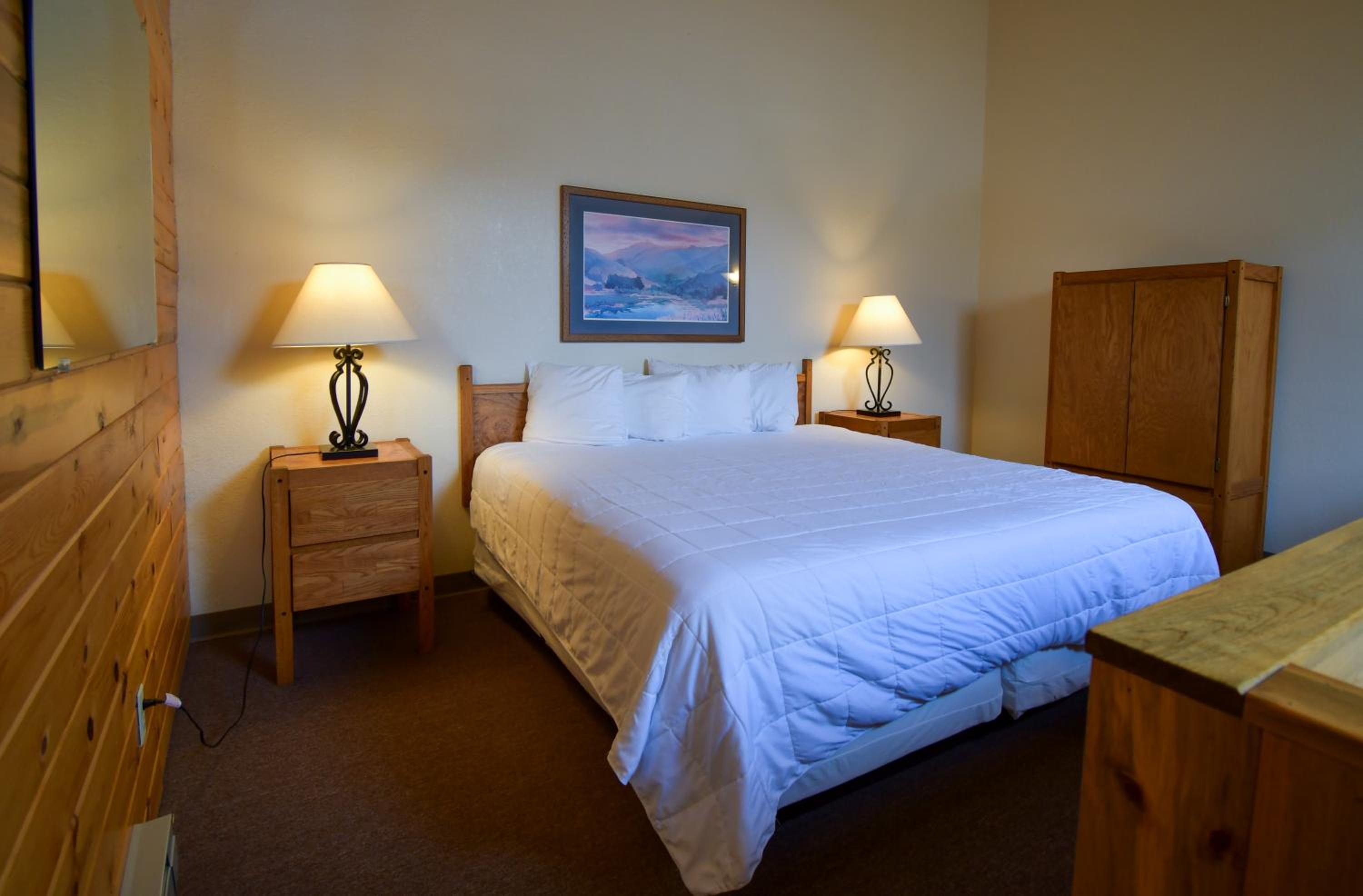 The Inn at Silvercreek - Property Image 1