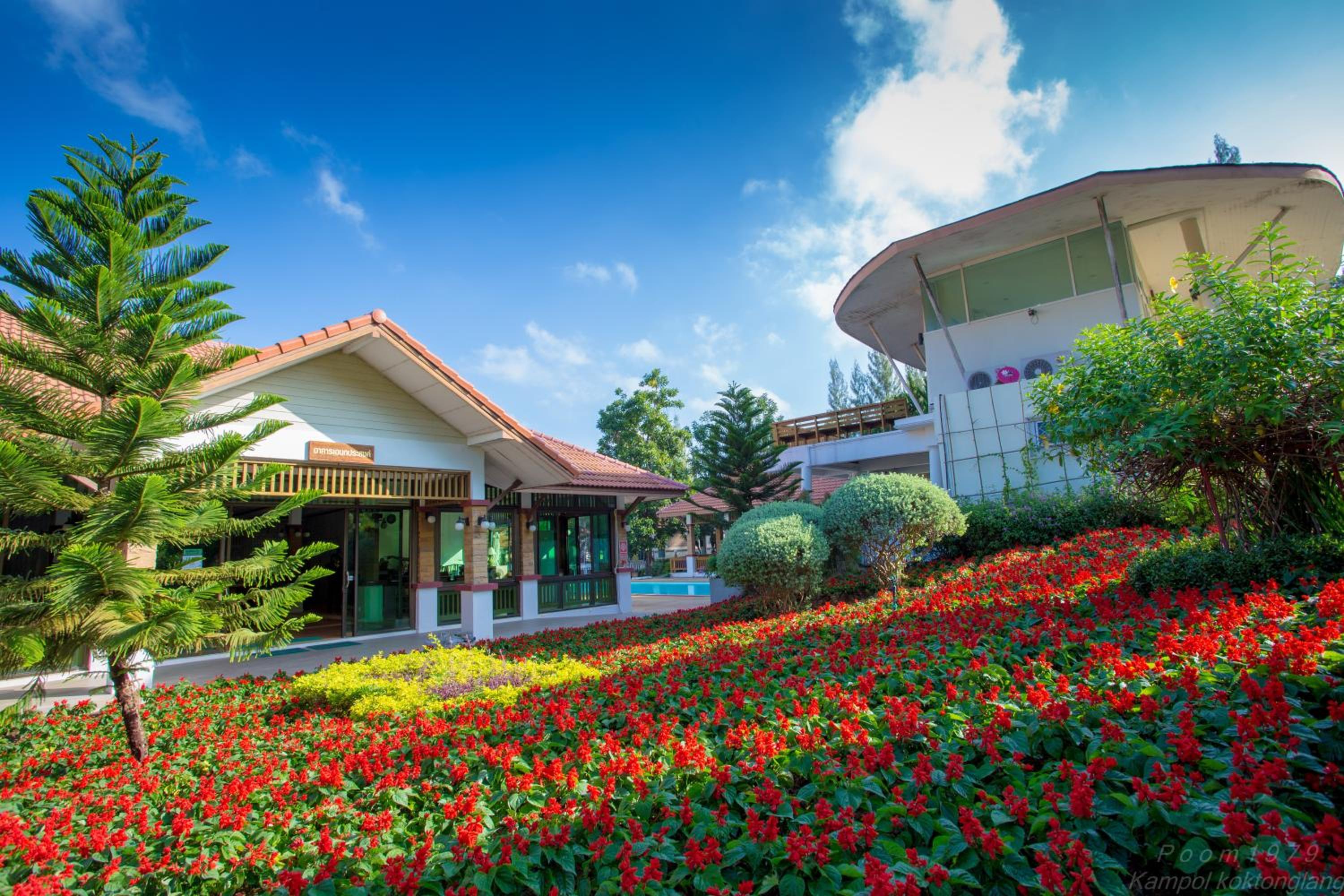 Hotel Thongsathit Hill Resort Khao Yai - Image 1
