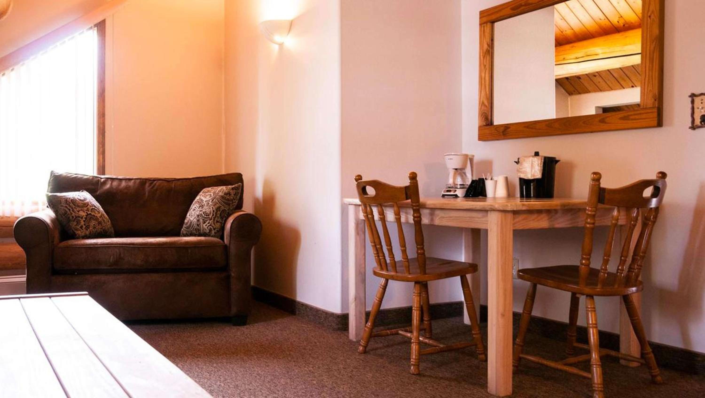 Dodge Peak Lodge