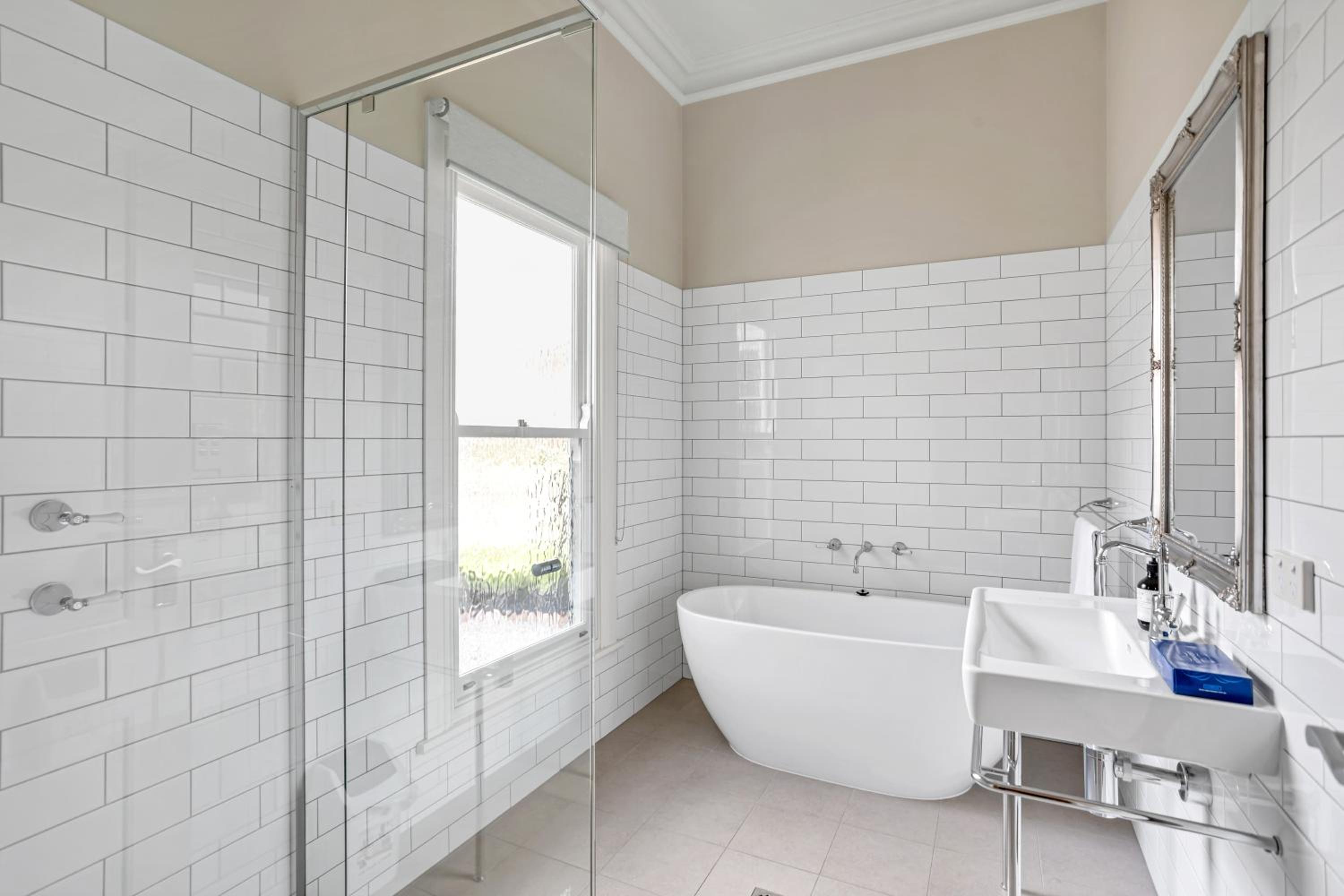Grandview Accommodation - The Elm Tree Apartments