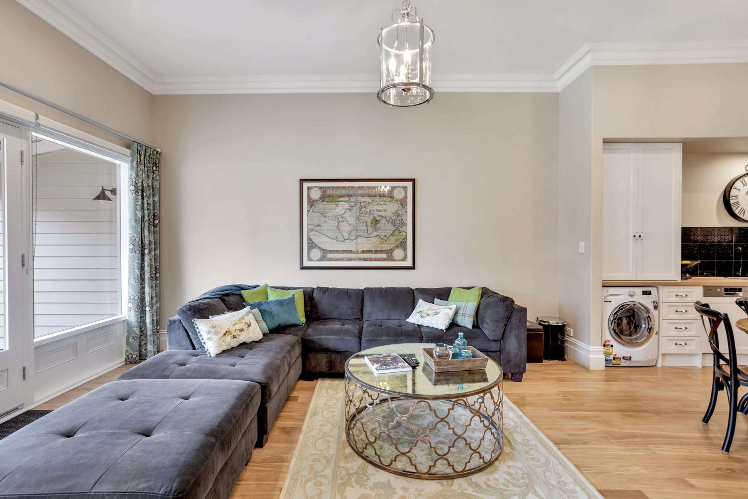 Grandview Accommodation - The Elm Tree Apartments